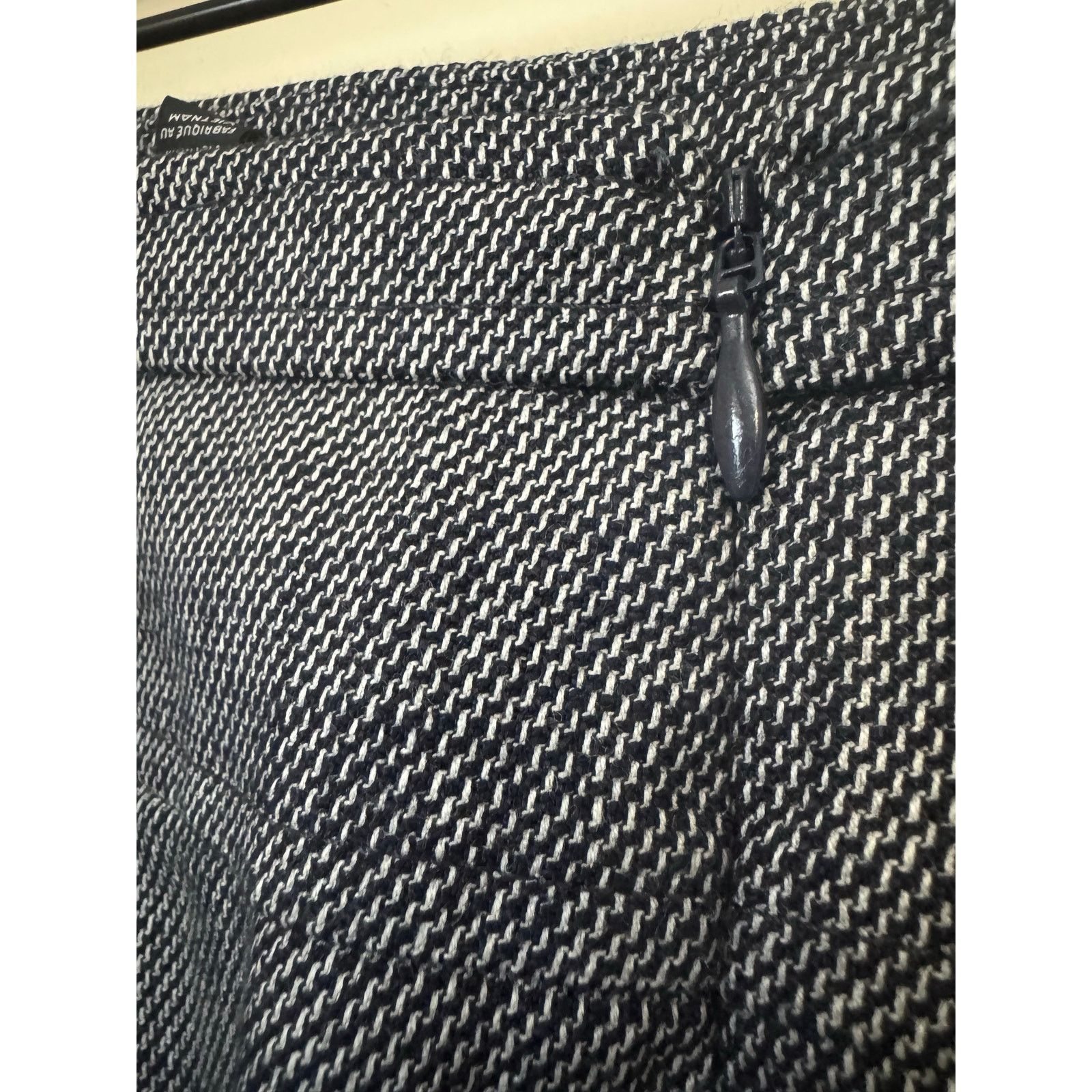 White House Black Market NWT White House Black Market Pencil Skirt Size 4 Navy Tweed Size 27" / US 4 / IT 40 - 8 Thumbnail