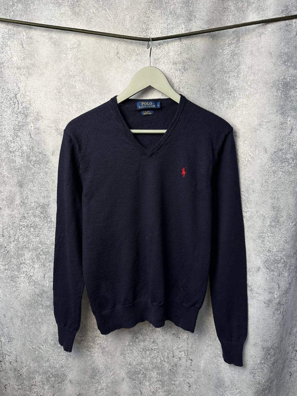Polo Ralph Lauren Polo Ralph Lauren Merino Wool V-Neck Sweater Navy Blue Size US L / EU 52-54 / 3 - 1 Thumbnail