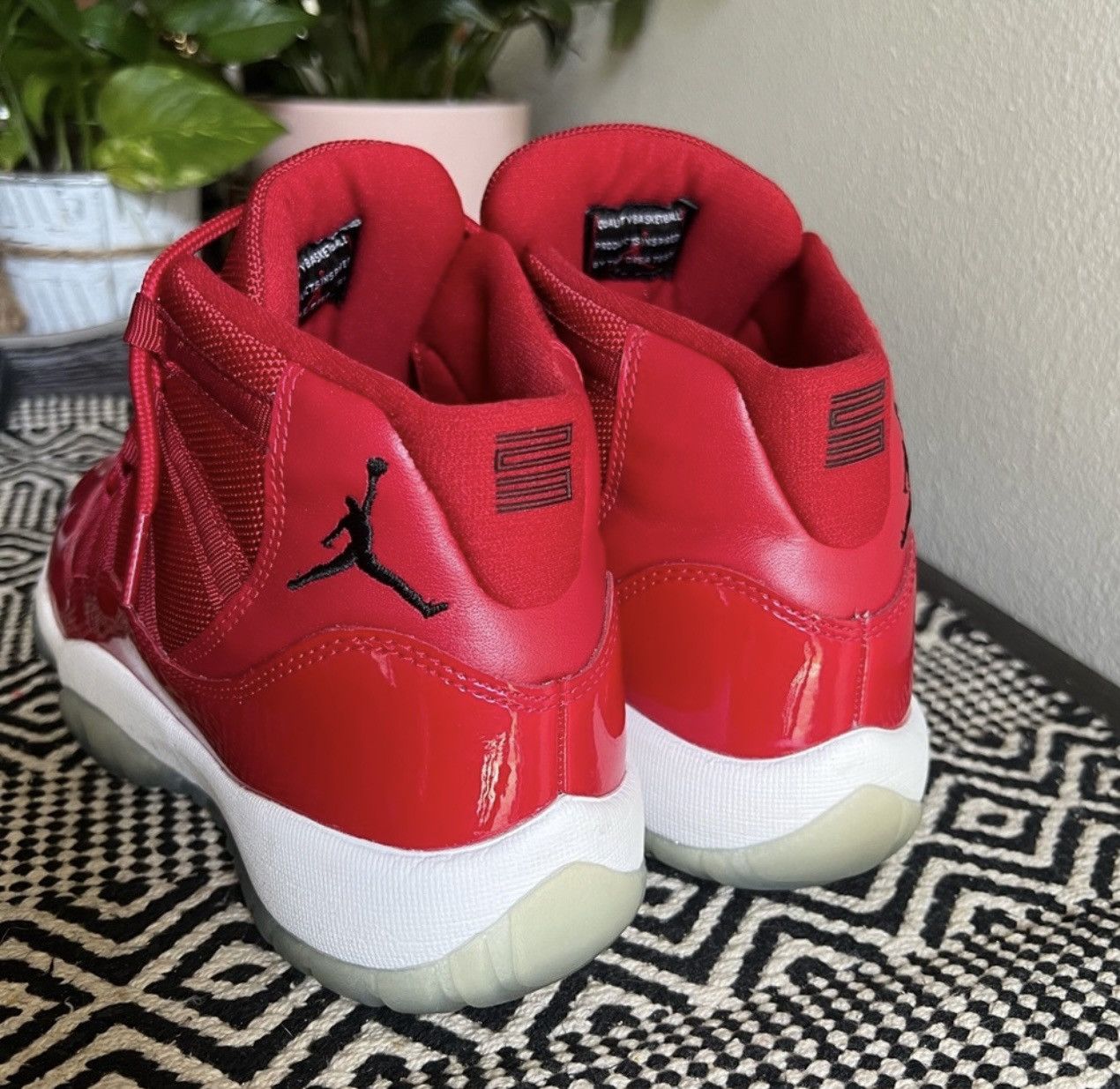 Nike Retro Jordan 11 “gym red” Size US 6 / EU 39 - 3 Thumbnail