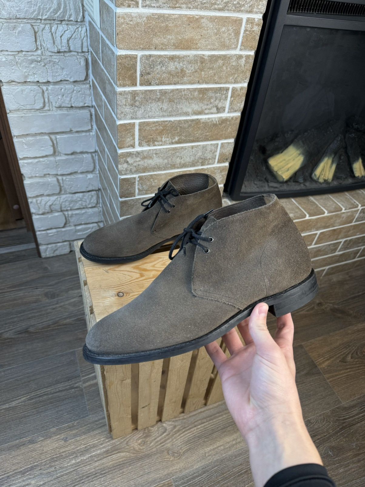 Church's Church’s Gray Suede Sahara D Chukka Boots UK8 US9 Size US 9 / EU 42 - 4 Thumbnail