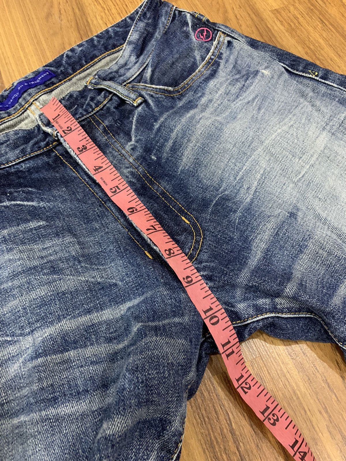 Fragment Design VINTAGE VANQUISH X FRAGMENT DESIGN JEANS Size US 34 / EU 50 - 16 Thumbnail