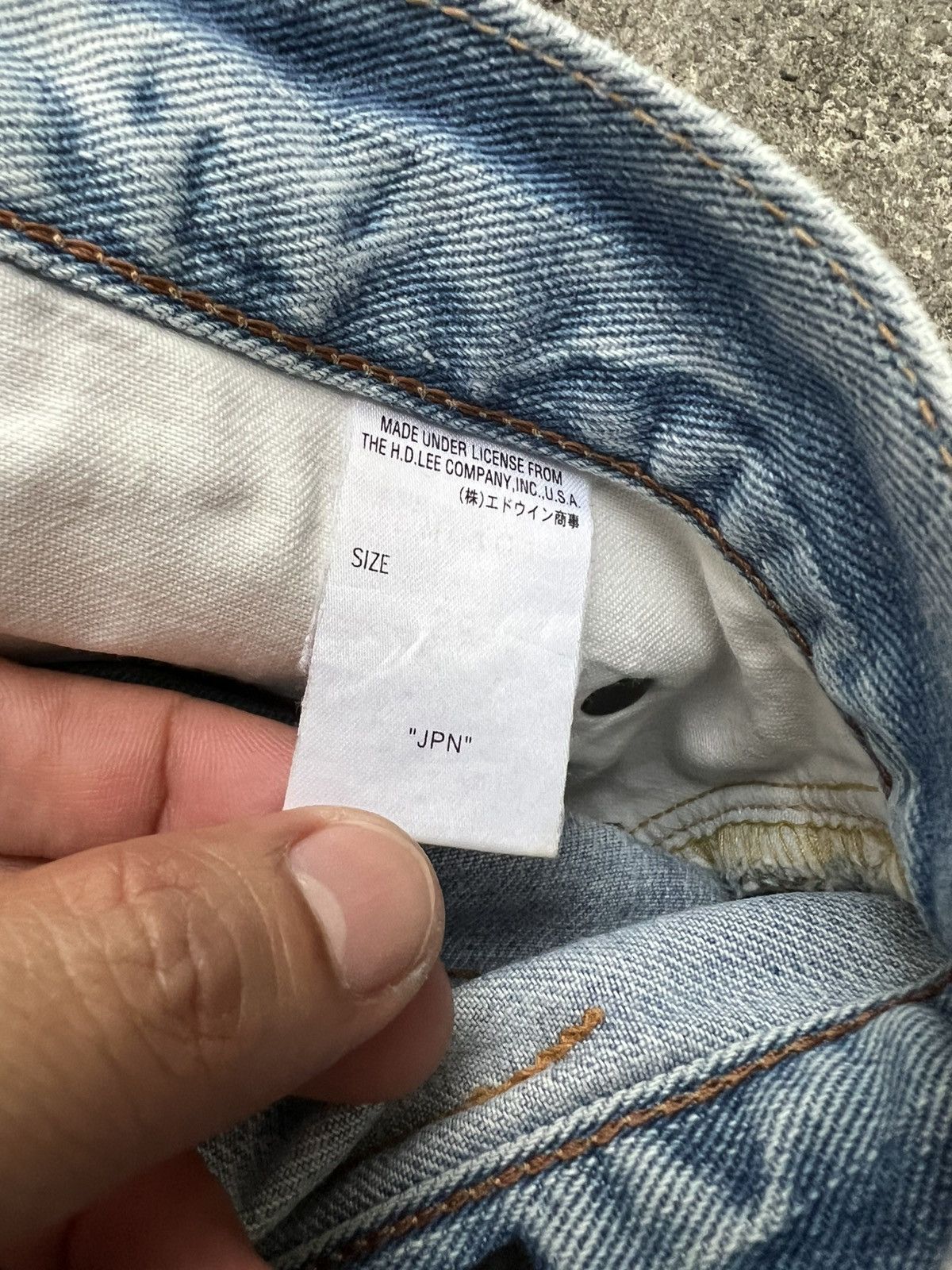 Japanese Brand Vintage 90’s Lee Riders Sanforized Selvedge Faded Jean Size US 30 / EU 46 - 23 Thumbnail
