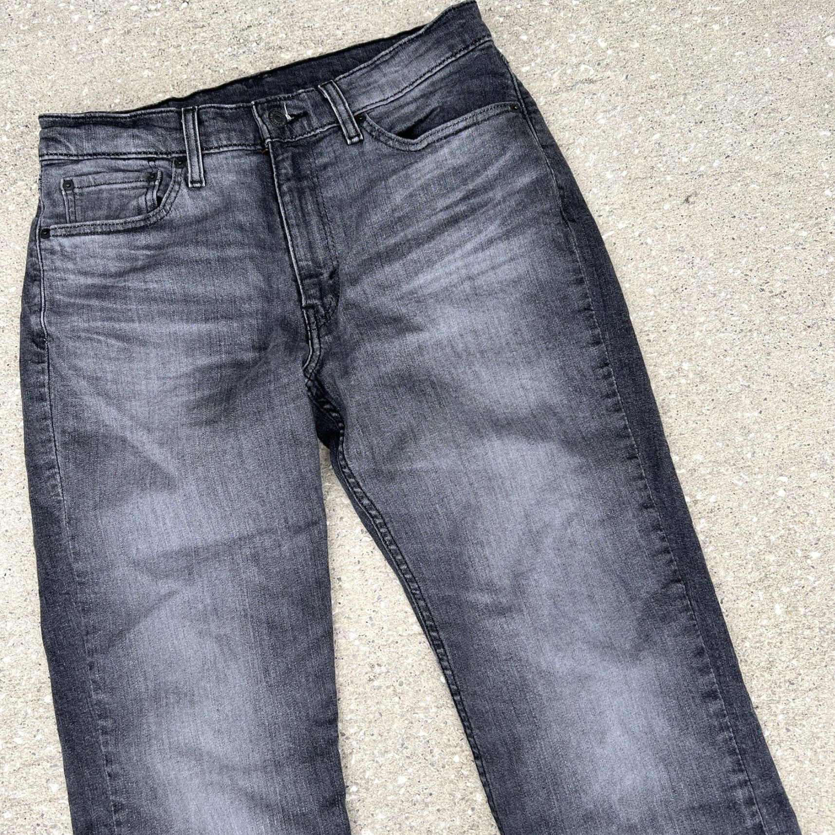Levi's VINTAGE Levi's 514 Jeans Men's Size 32x30 Black Distressed Slim Straight Leg Denim Size US 32 / EU 48 - 3 Thumbnail