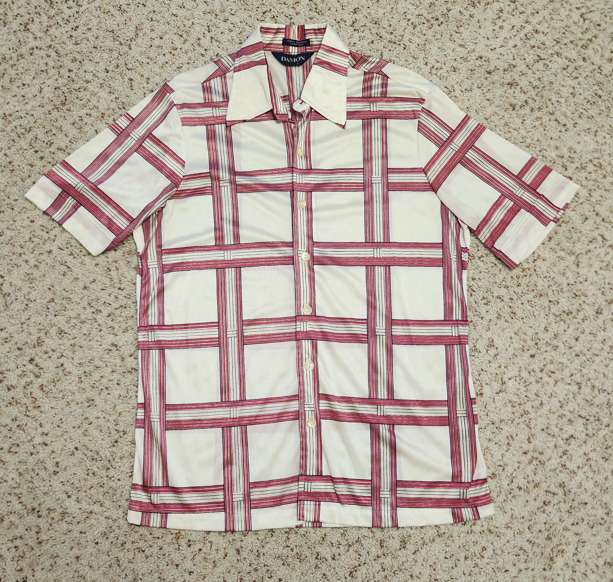 Vintage 1970s men's shirt L short sleeve geometric nylon disco Damon Size US L / EU 52-54 / 3 - 7 Thumbnail