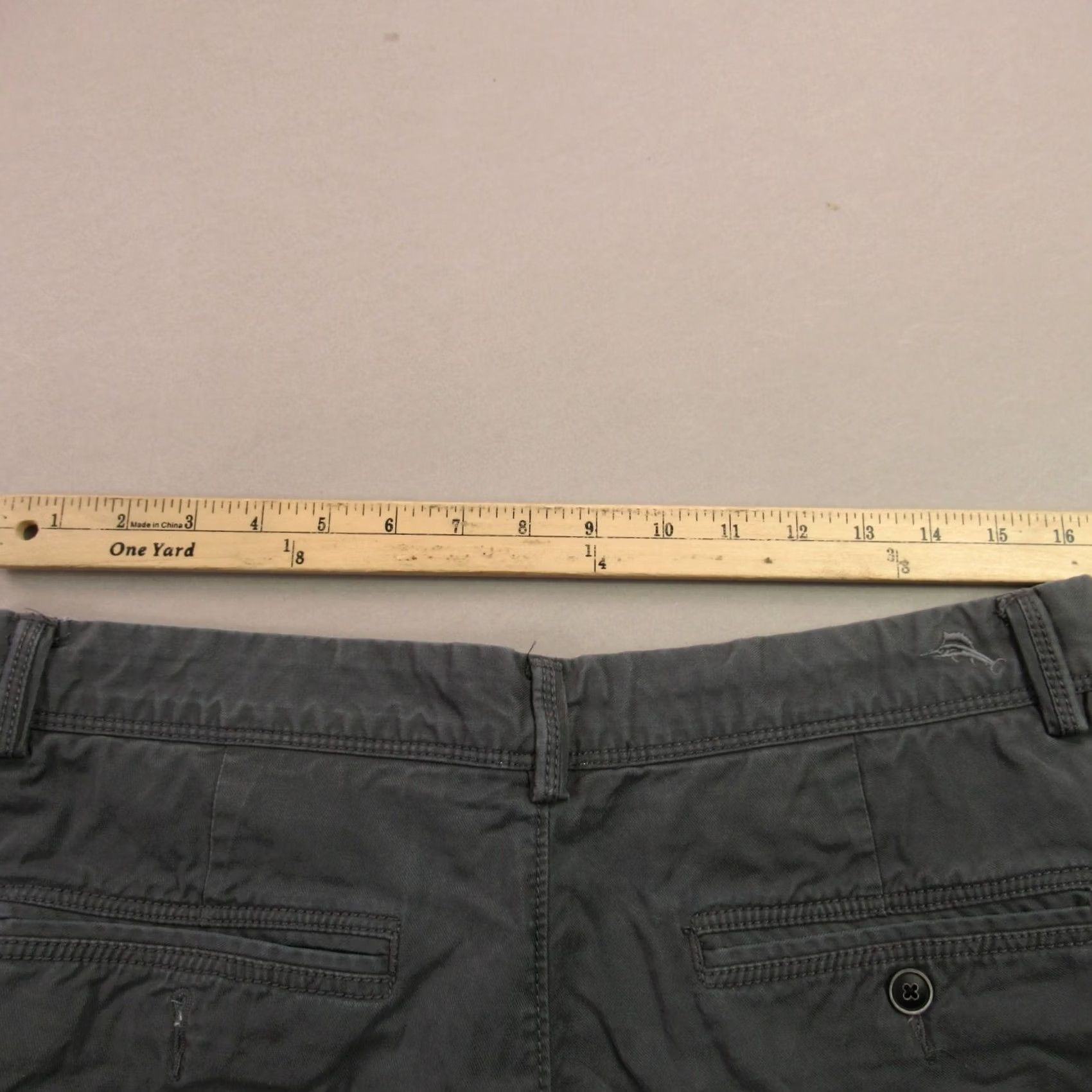 Tommy Bahama Tommy Bahama Gray Boracay Chino Shorts - Size 33 - 8 in Inseam - Regular Fit - Cargo/Slash Pockets - Cotton Blend - Men Size US 33 - 5 Thumbnail