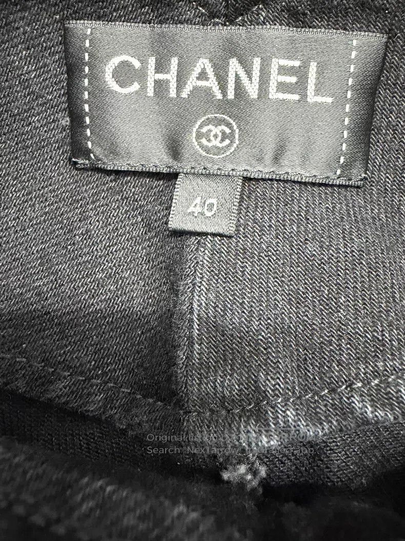 Chanel Chanel Black high-waisted denim shorts Size 26" / US 2 / IT 38 - 4 Thumbnail