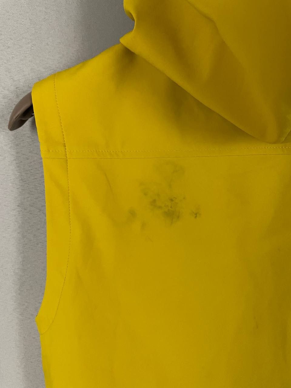 C.P. Company C.P. Company Vest Yellow Jacket Shell-R Soft Shell Size US XS / EU 42 / 0 - 8 Thumbnail