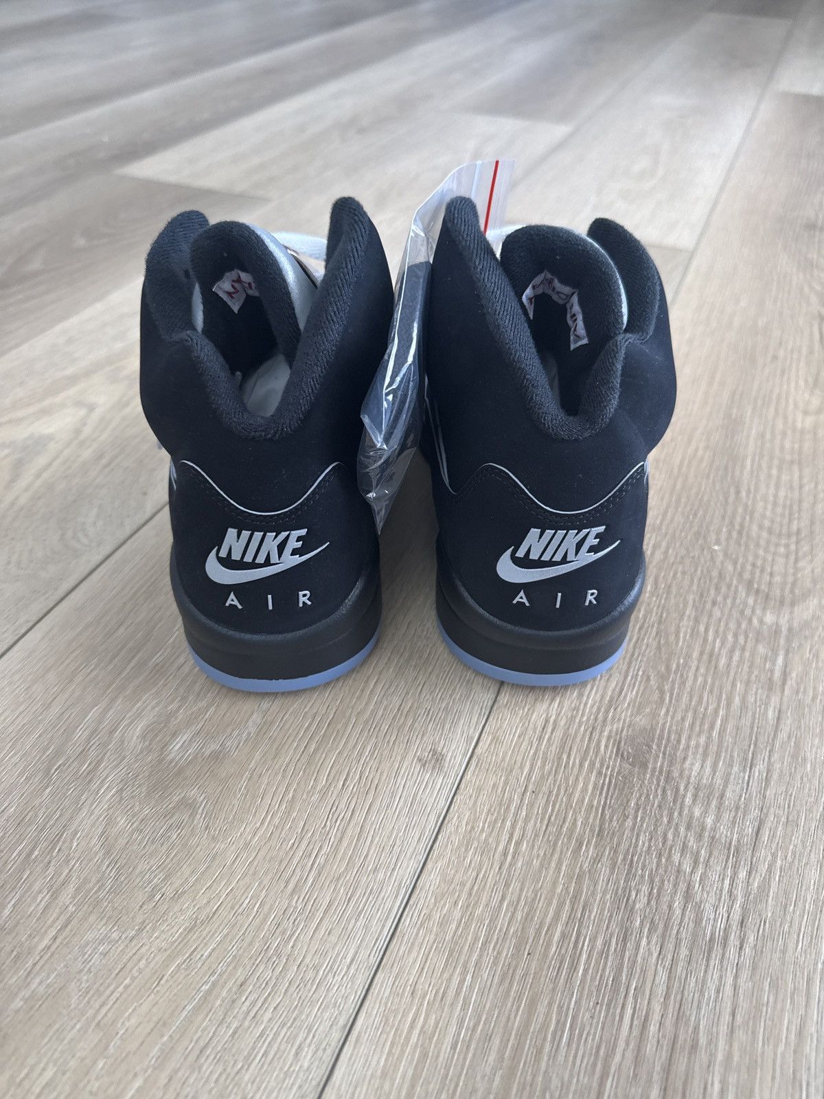 Jordan Brand METALLIC 5 OG Size US 11 / EU 44 - 4 Thumbnail