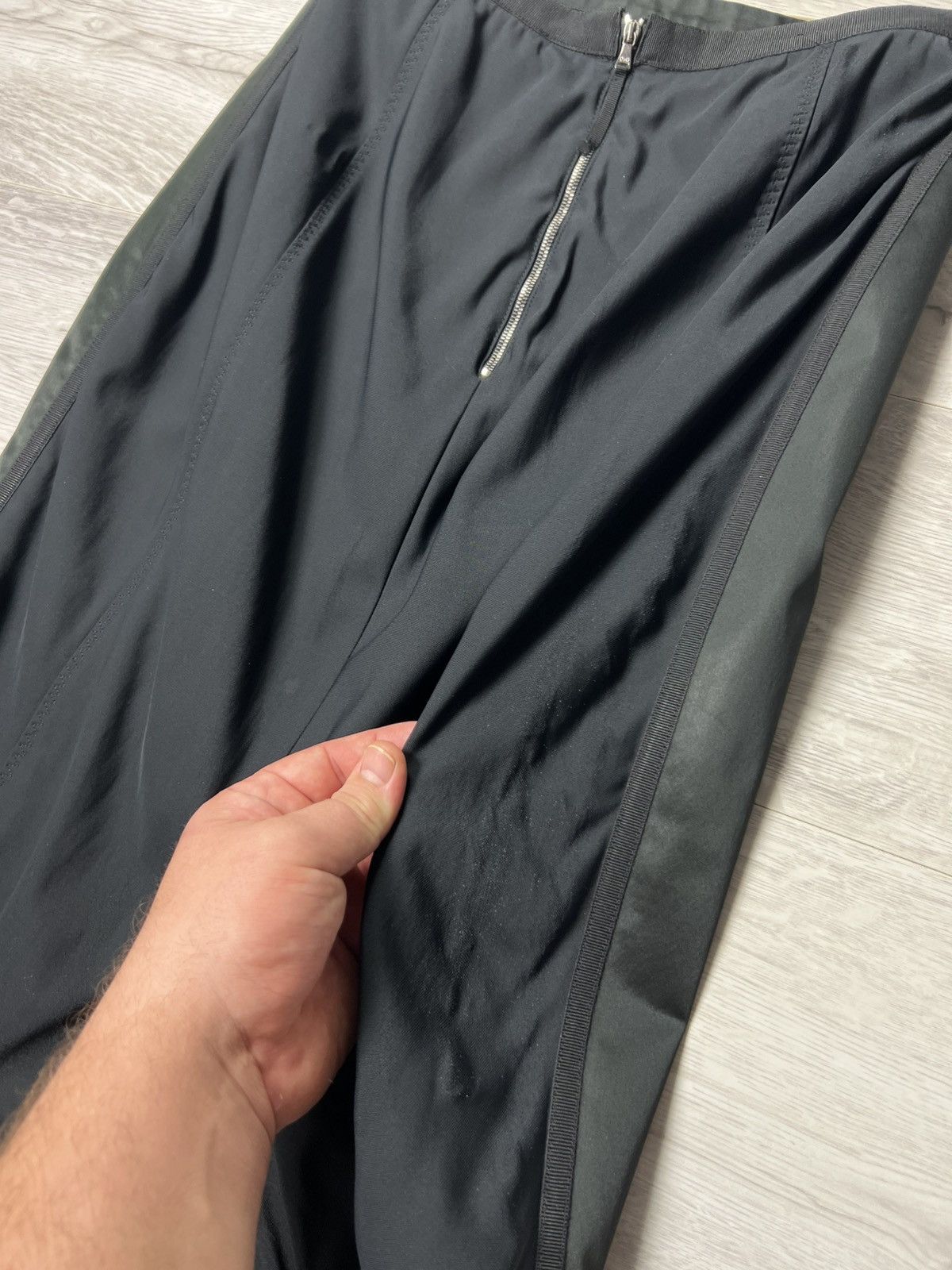 Dolce & Gabbana Dolce & Gabbana Black Satin Pencil Skirt D&G Size IT46 Size 32" / US 10 / IT 46 - 11 Thumbnail