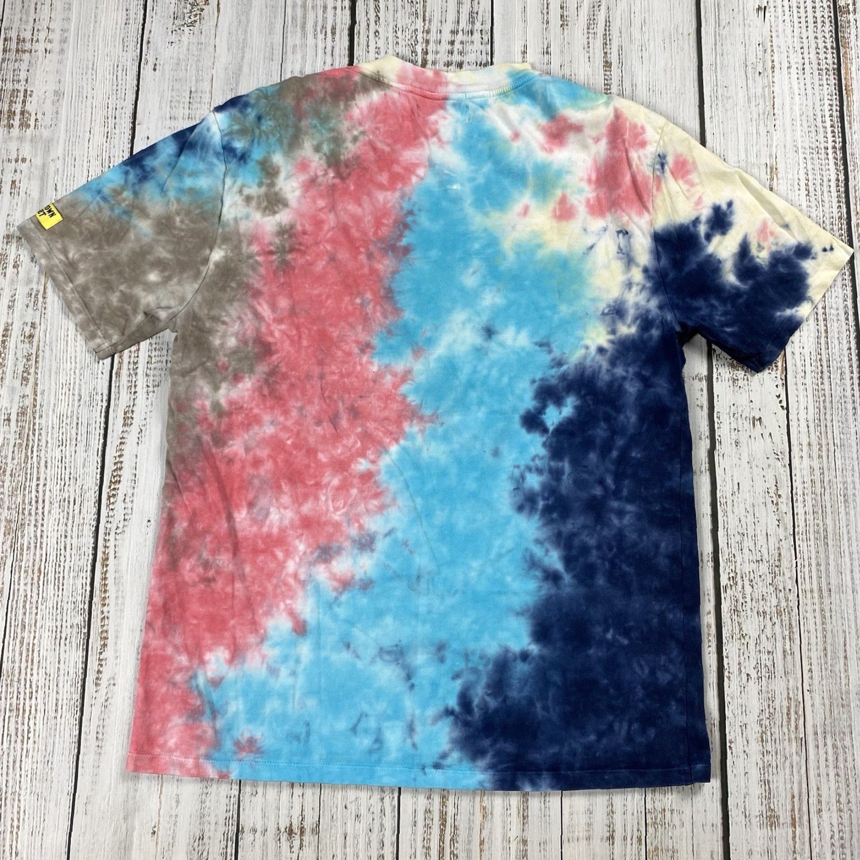 Guess GUESS X CHINATOWN MARKET SMILEY TIE DYE GRAPHIC TEE MEN'S S MULTICOLOR 2010s Size US S / EU 44-46 / 1 - 5 Thumbnail