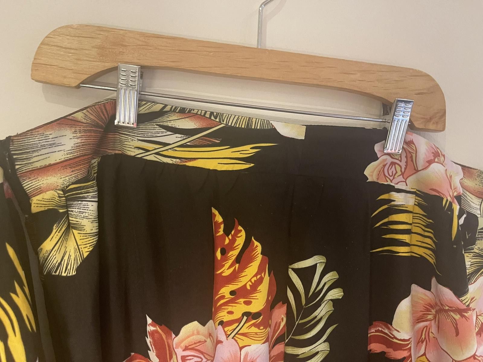 Shein Shein Two Piece, top and skirt Size ONE SIZE - 5 Thumbnail