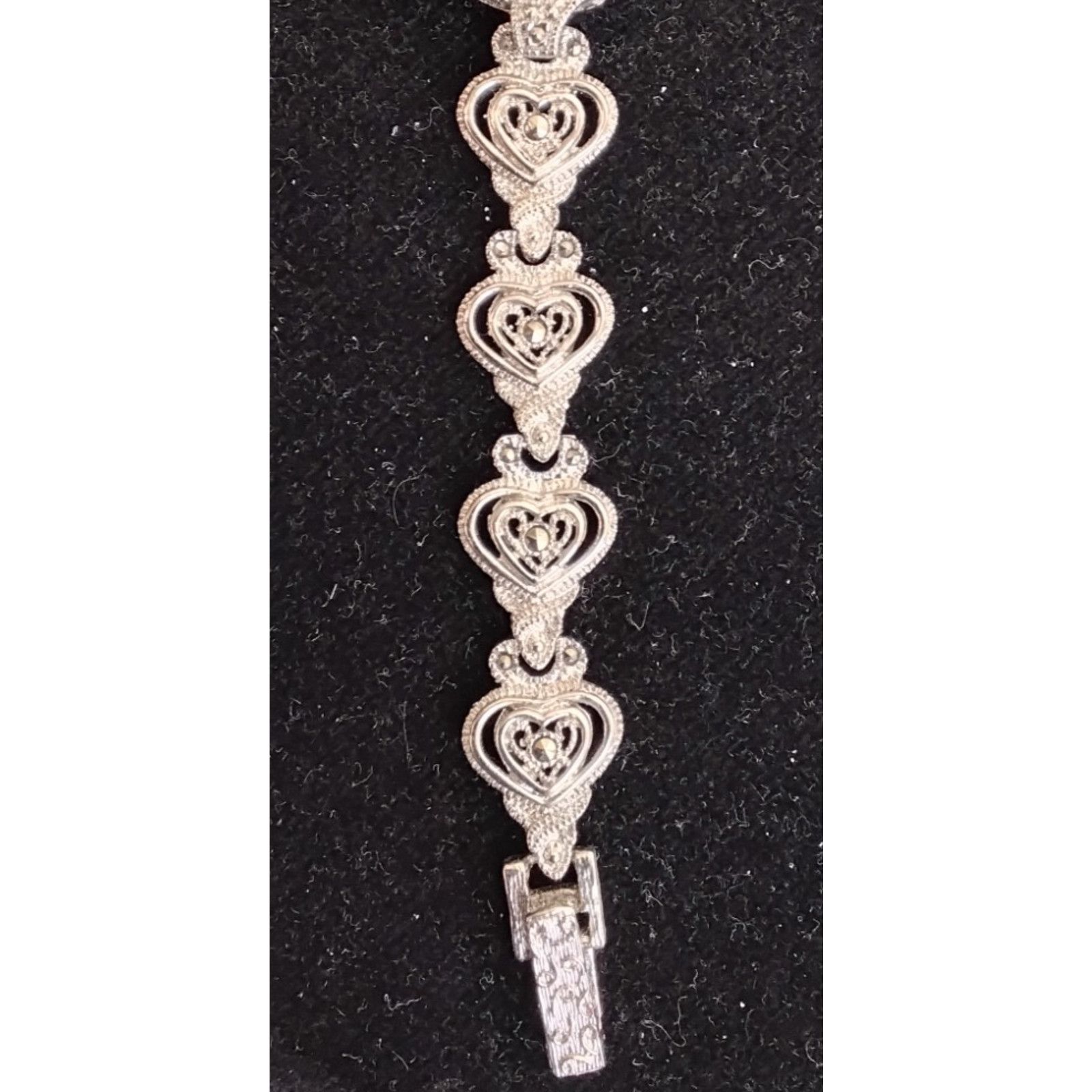 Other Judith Ashley Ladies Watch Swan Bracelet Hearts Silver VTG Size ONE SIZE - 8 Thumbnail