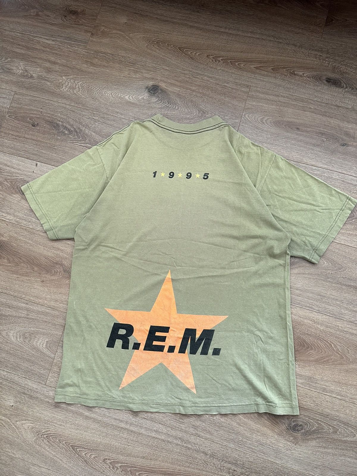 Band Tees 🔥VINTAGE R.E.M 1995 MONSTER TOUR DISTRESSED T-SHIRT🔥 Size US XL / EU 56 / 4 - 9 Thumbnail