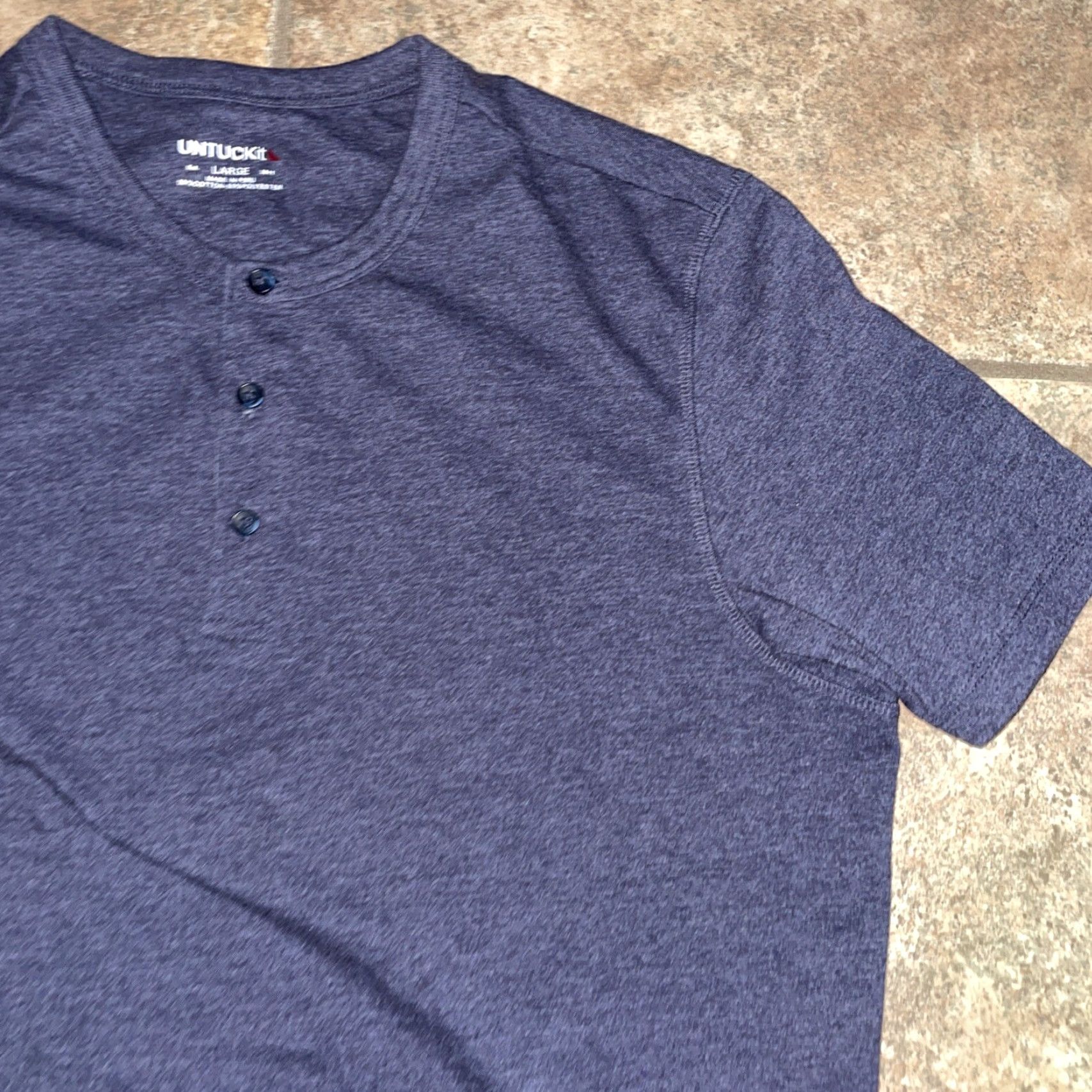 UNTUCKit UNTUCKit cotton blend blue Henley style shirt Mens L Size US L / EU 52-54 / 3 - 2 Thumbnail