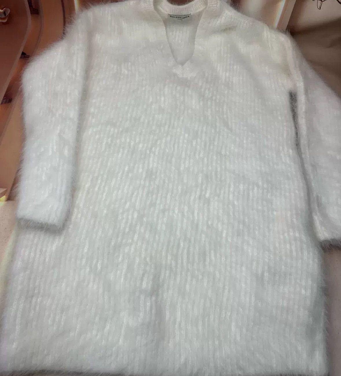 Balenciaga Balenciaga white wool mink wool sweater2412-Nextarrow Size US S / EU 44-46 / 1 - 3 Thumbnail
