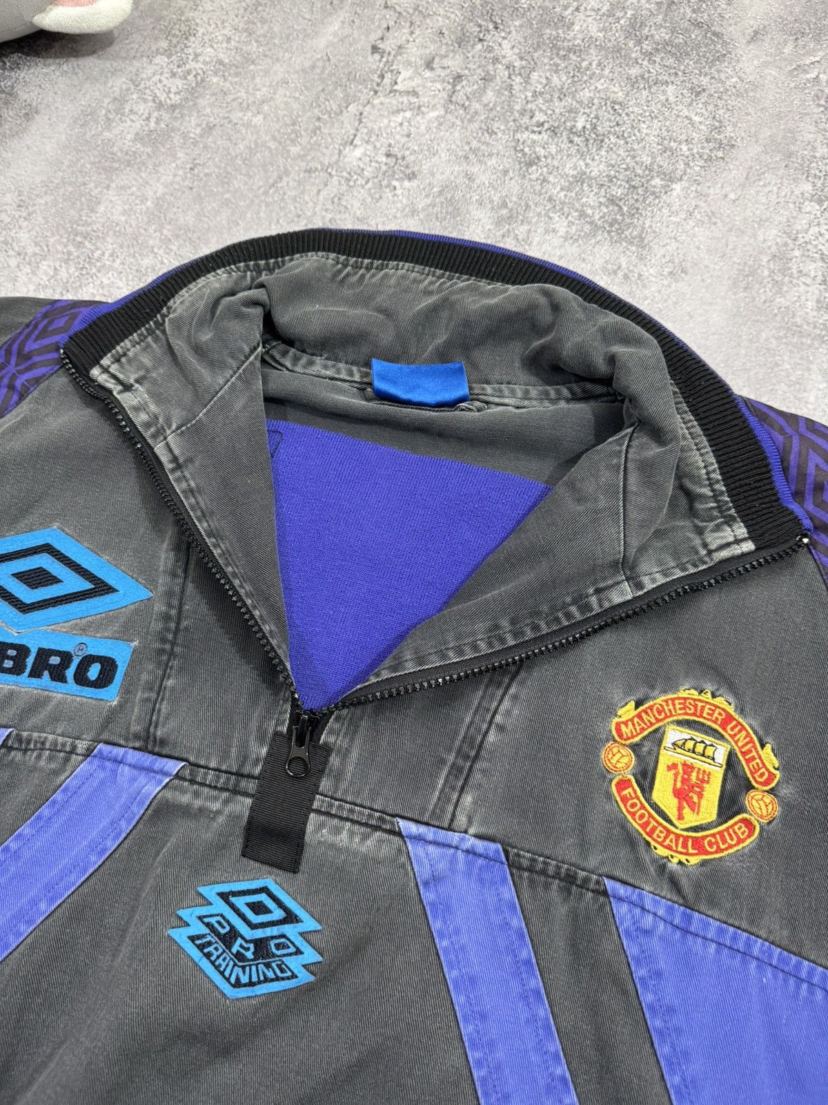 Umbro Vintage 90s Umbro Manchester United Jacket Size US XL / EU 56 / 4 - 18 Thumbnail