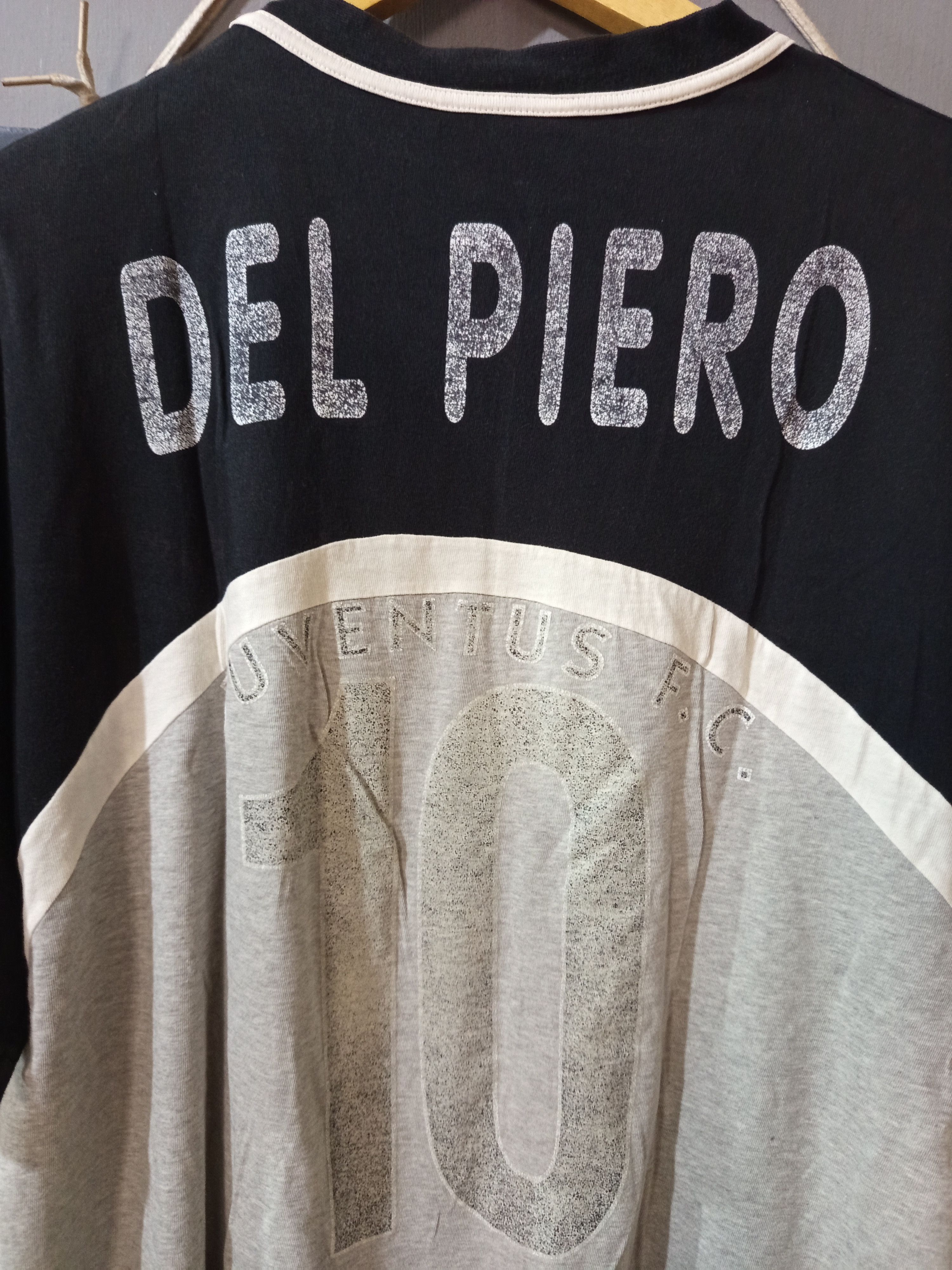 Vintage Y2K Del Piero Juventus T Shirt Size US L / EU 52-54 / 3 - 6 Thumbnail