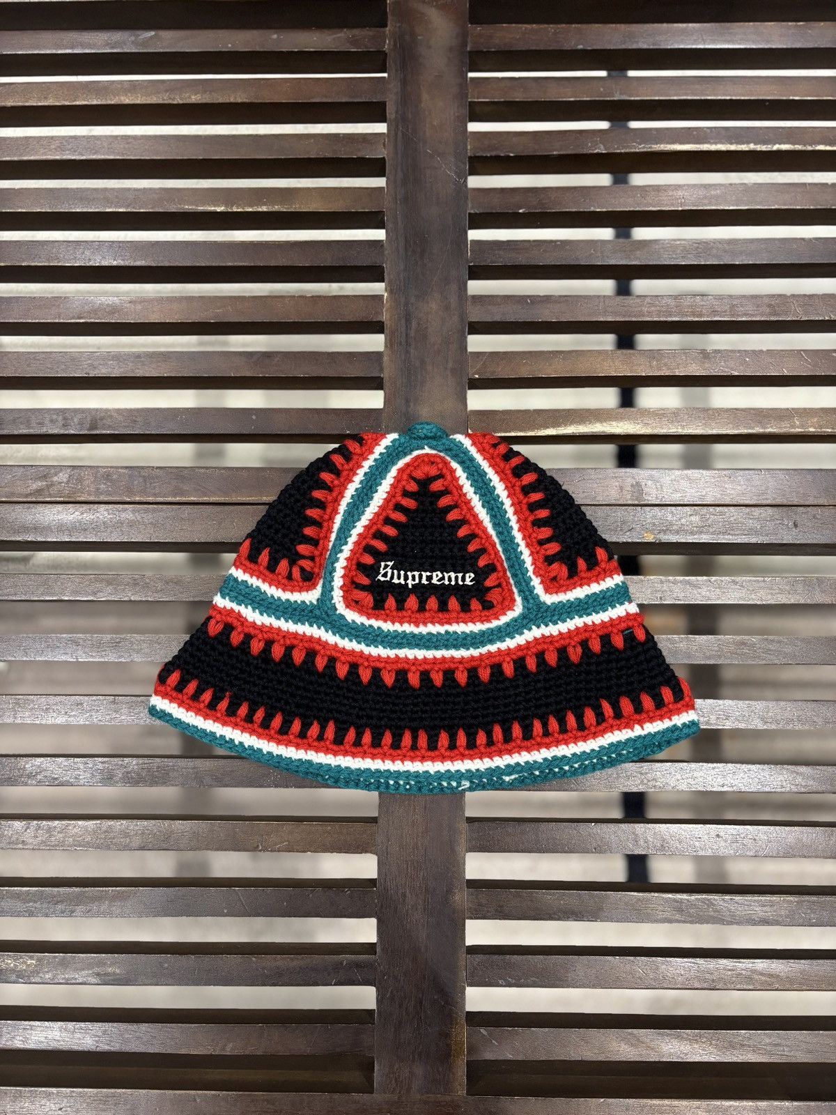 Supreme Supreme Crochet Edge Hat Black Size ONE SIZE - 1 Thumbnail