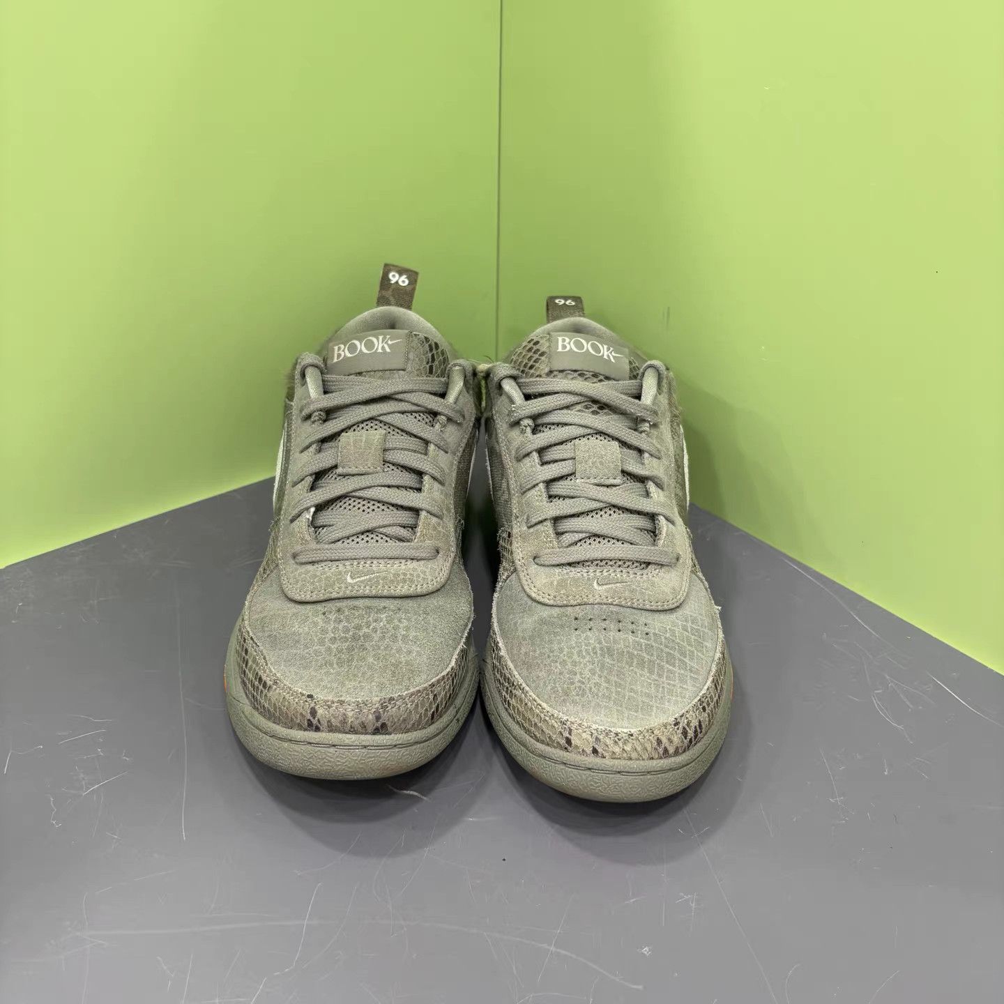 Nike Nike Book 1 Rattlesnake Basketball Shoes K15 Size US 9.5 / EU 42-43 - 2 Thumbnail