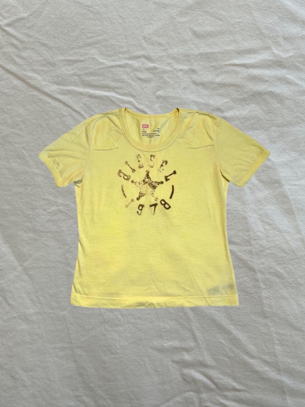 Diesel DIESEL Yellow Sheriff Star Tee – 1978 Graphic Size M / US 6-8 / IT 42-44 - 1 Thumbnail