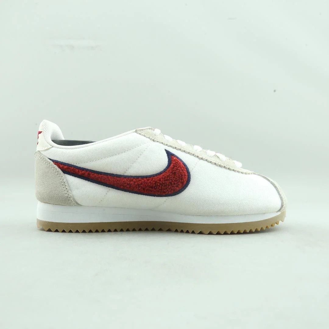 Nike Nike Classic Cortez Chenille Swoosh Red Crush sneakers white Size US 5 / EU 37 - 2 Thumbnail