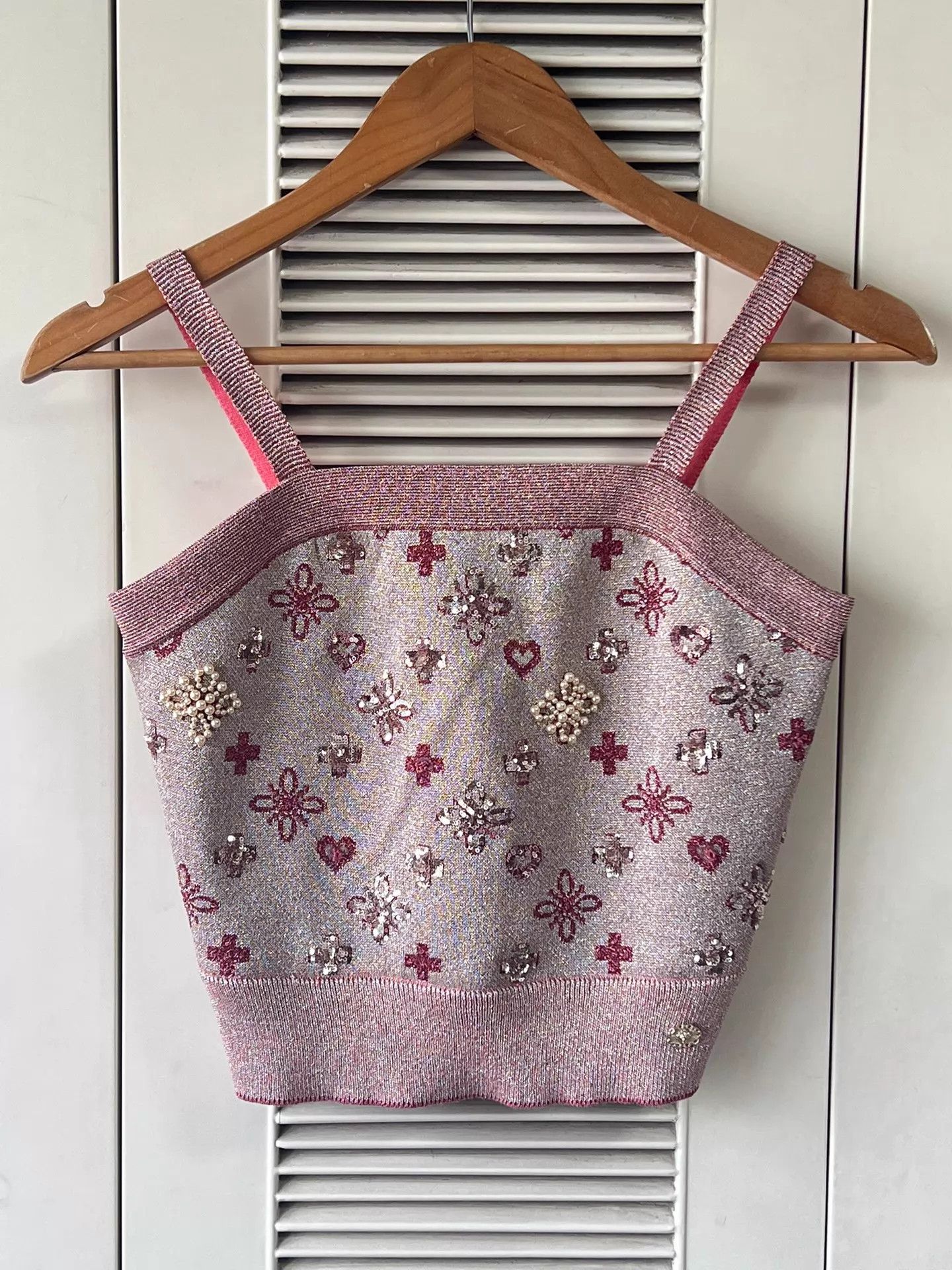 Chanel Chanel Camisole 34 Heavy Sequin Pearl Embroidery Size XS / US 0-2 / IT 36-38 - 1 Thumbnail