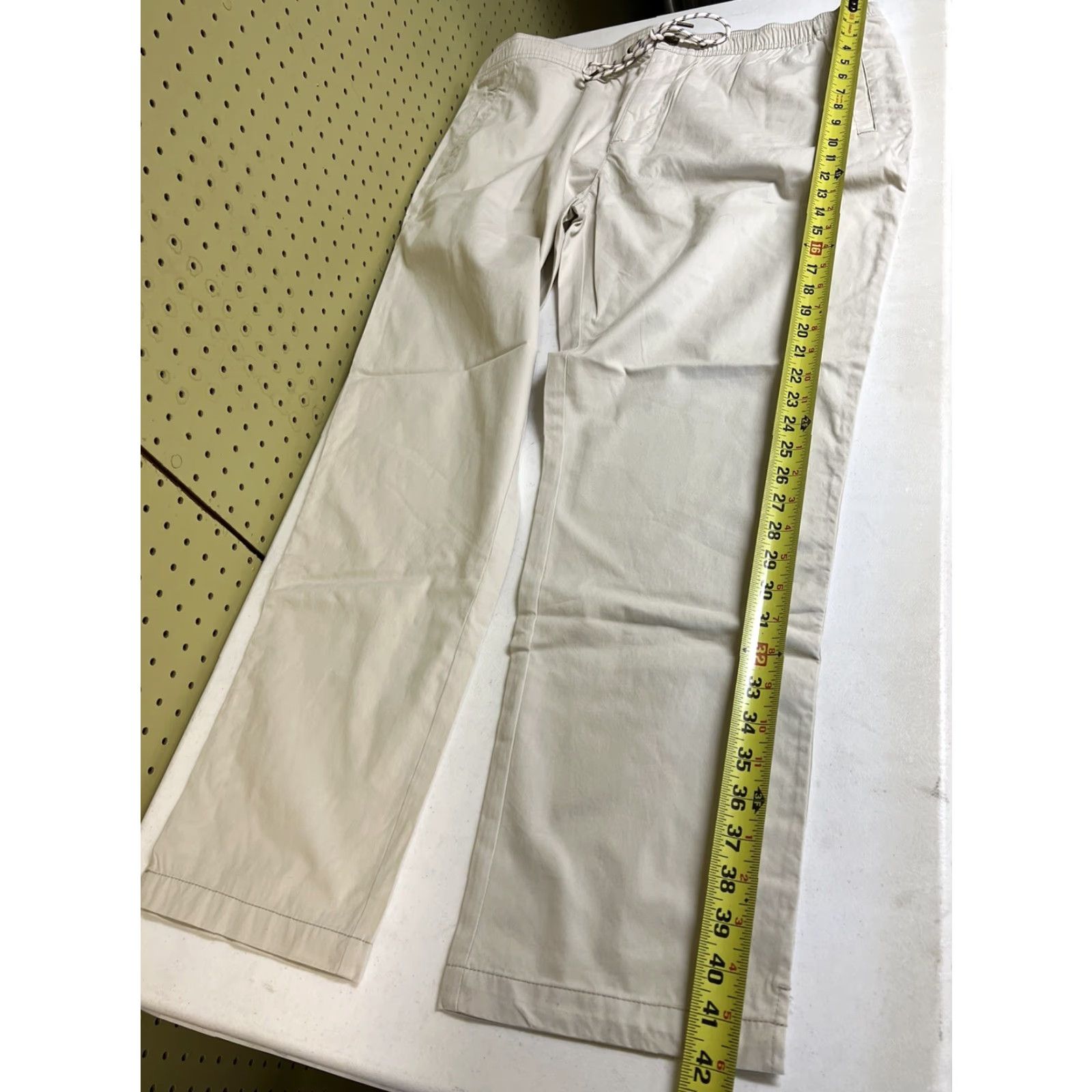 Reyn Spooner Reyn Spooner Solid Beach Twill Chino Drawstring Pants Men’s 2XL Tan Navy Blue Beach Chino Pants Mens Regular 2XL Size US 39 - 7 Thumbnail