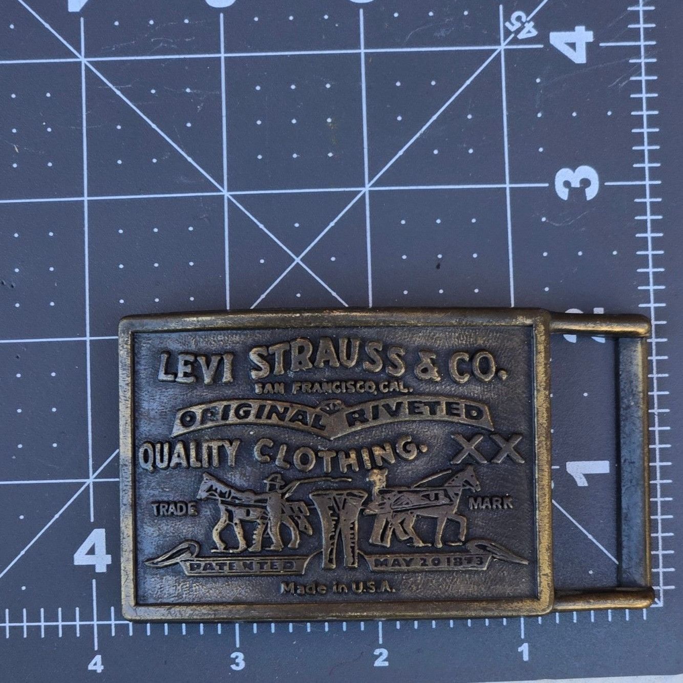 Other Levi Jeans Belt Buckle Two Horse Levis Strauss Brand Vintage Size ONE SIZE - 11 Thumbnail