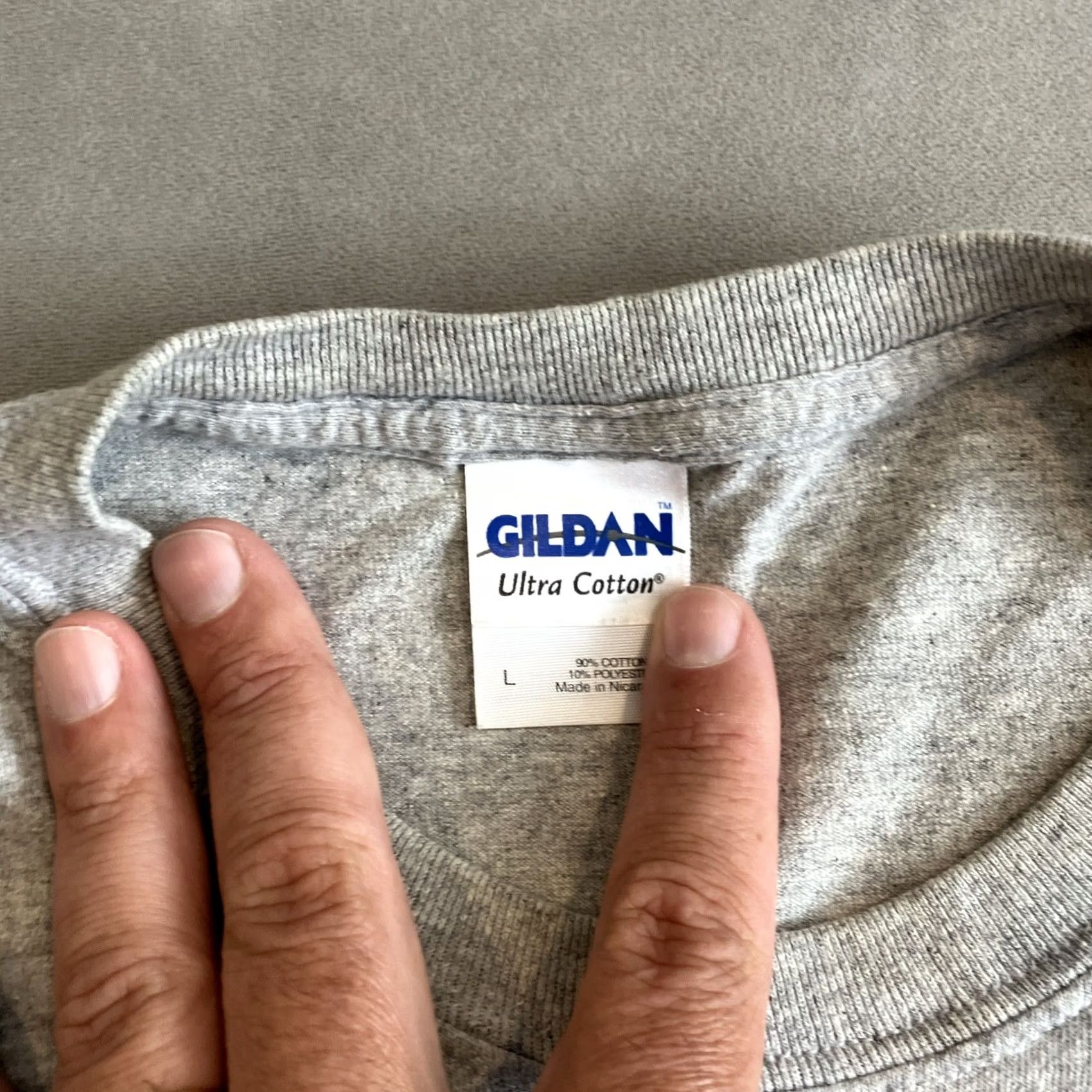 Gildan RARE Gildan Short Sleeve T Shirt Large Gray Crew Neck Men Hilton Head Island Fuddruckers - Gildan Heavy Cotton Size US L / EU 52-54 / 3 - 3 Thumbnail