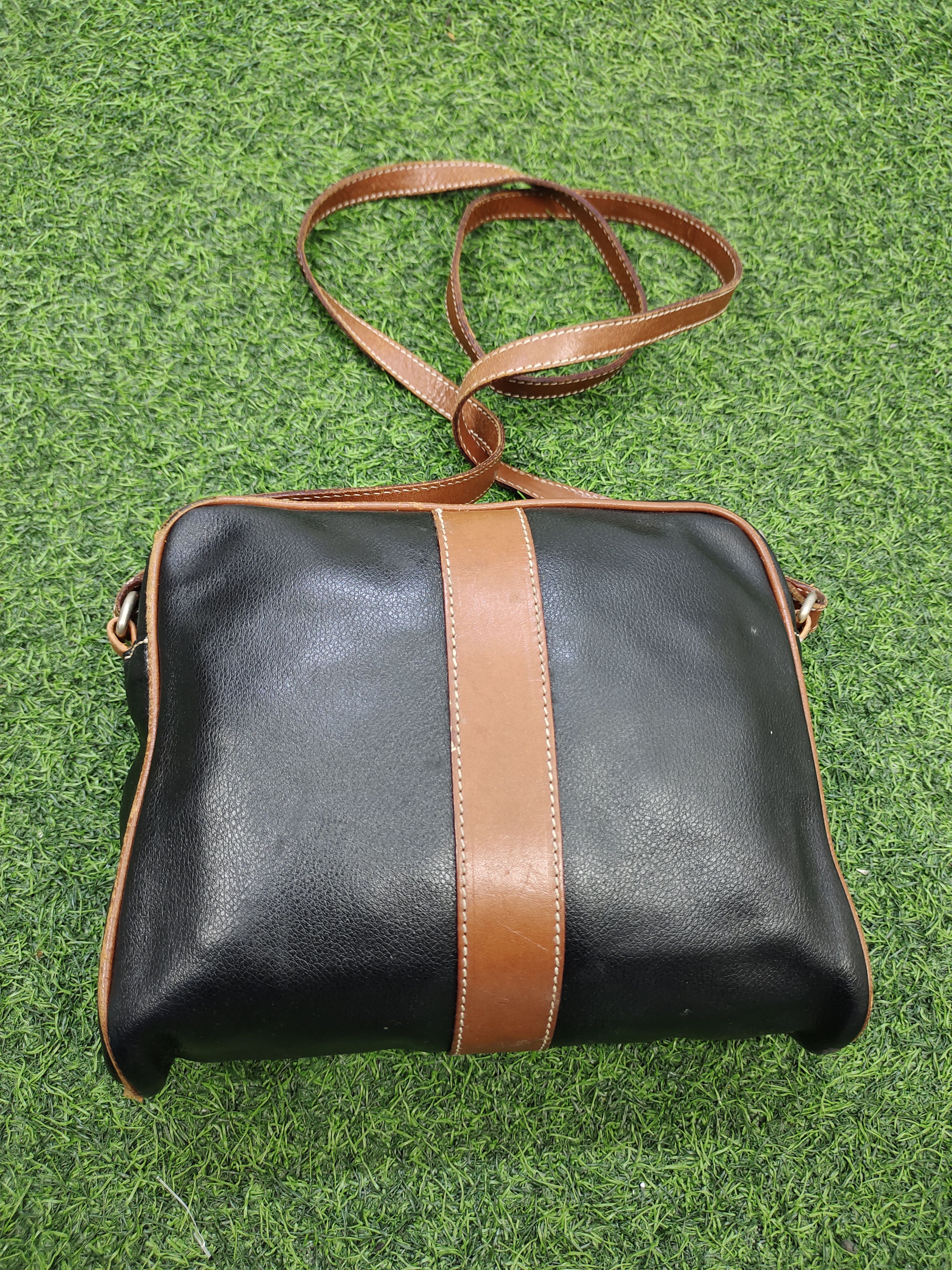 Mila Schon Vintage Mila Schon Pu Leather Shoulder Bag Size ONE SIZE - 5 Thumbnail