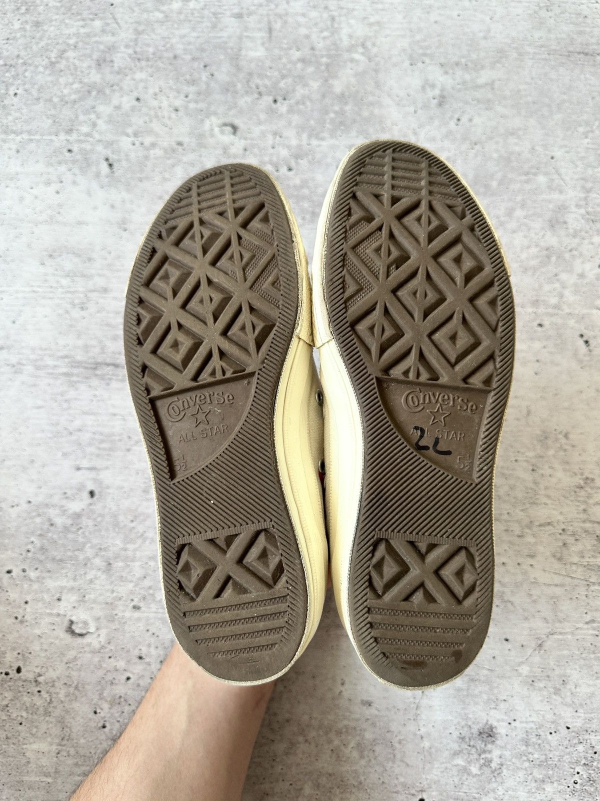 Comme des Garcons Converse Chuck High Top x Comme des Garçons Play Sneakers Size US 7.5 / IT 37.5 - 9 Thumbnail
