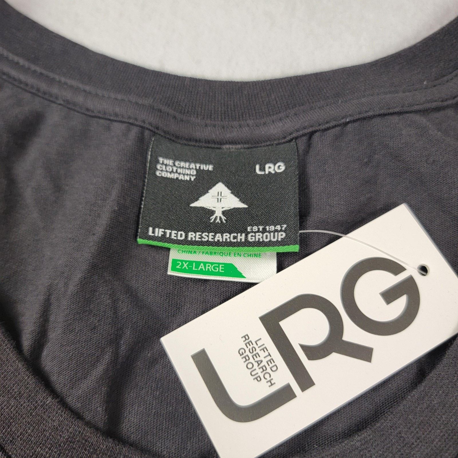 LRG 2 Pack LRG Black Tank & DJ John Summit Tour Tee Sz XXL 1089 Size US XXL / EU 58 / 5 - 5 Thumbnail