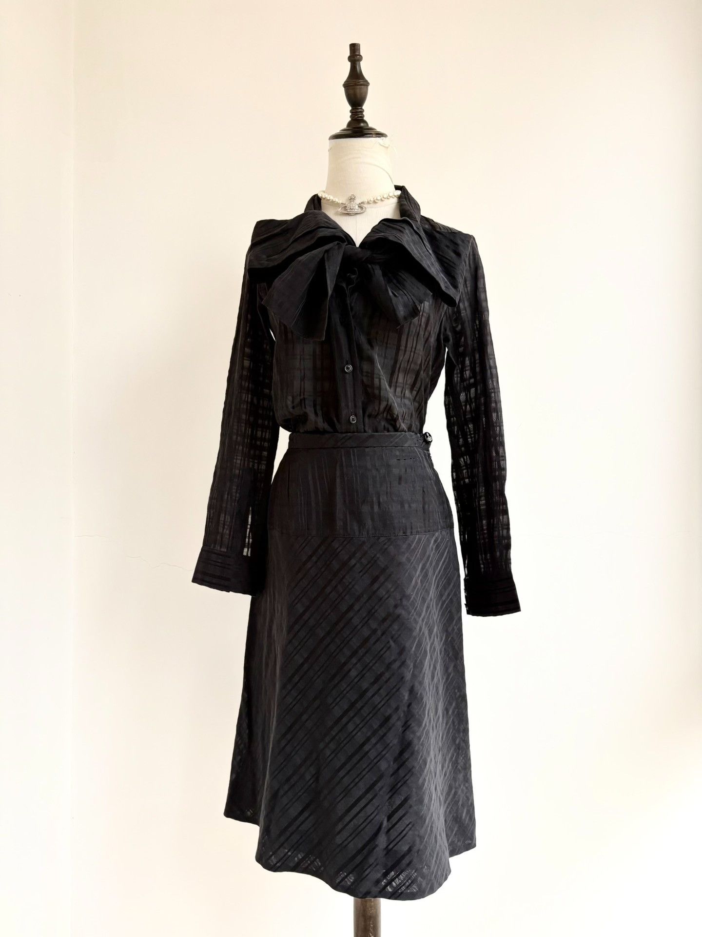 Vivienne Westwood Vivienne Westwood Black Stripe Bow Shirt Set Size M / US 6-8 / IT 42-44 - 1 Thumbnail