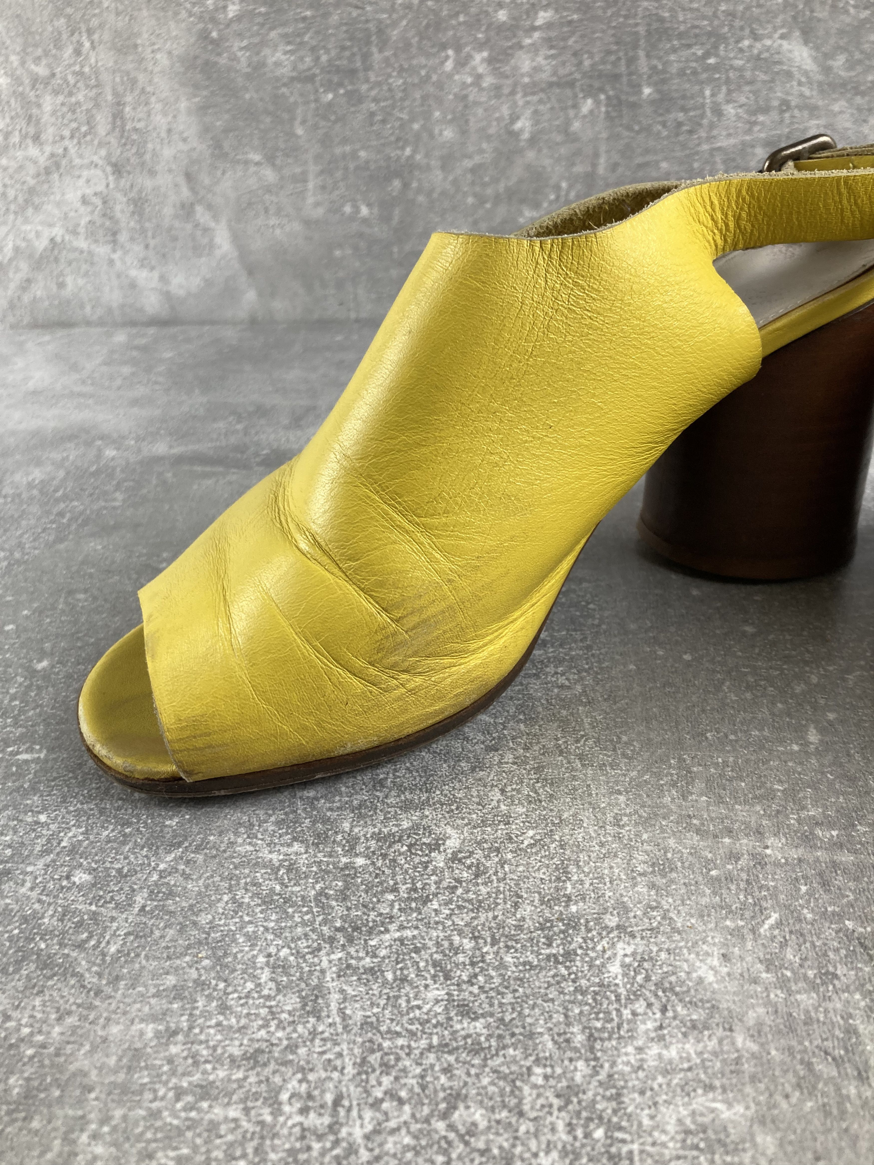 Maison Margiela Maison Margiela vintage yellow leather heel sandals Size US 7.5 / IT 37.5 - 6 Thumbnail