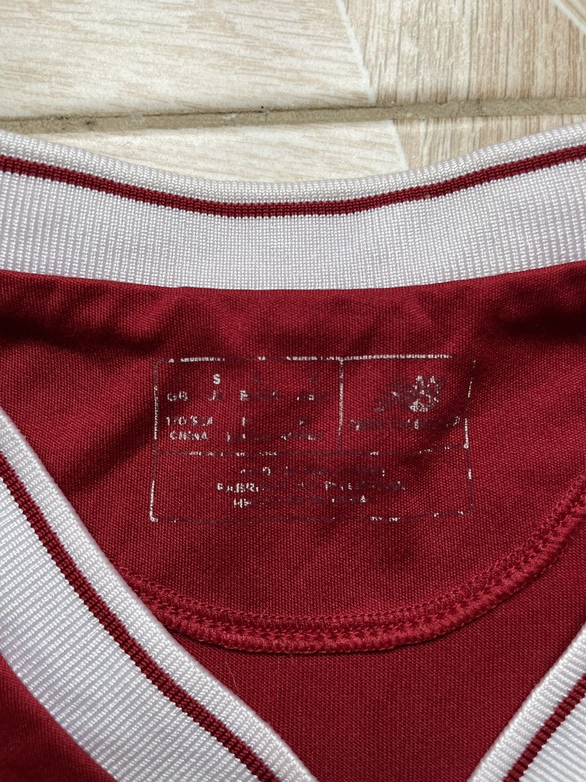 New Balance Y2K Football Fifa 2017-18 New Balance Liverpool FC Home Kit Size US S / EU 44-46 / 1 - 9 Thumbnail