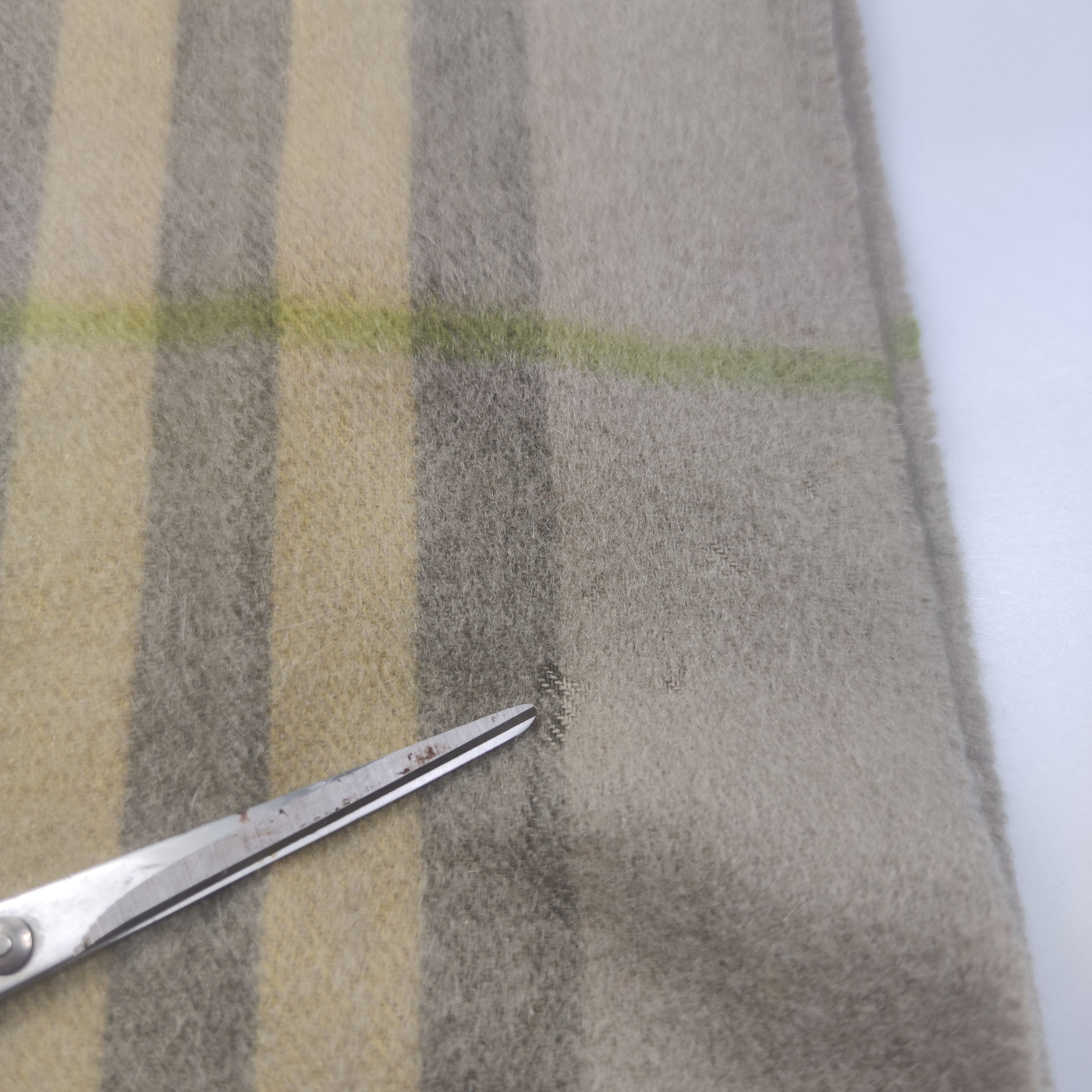 Burberry Burberry Scarf/Muffler/Cashmere S428 Size ONE SIZE - 6 Thumbnail