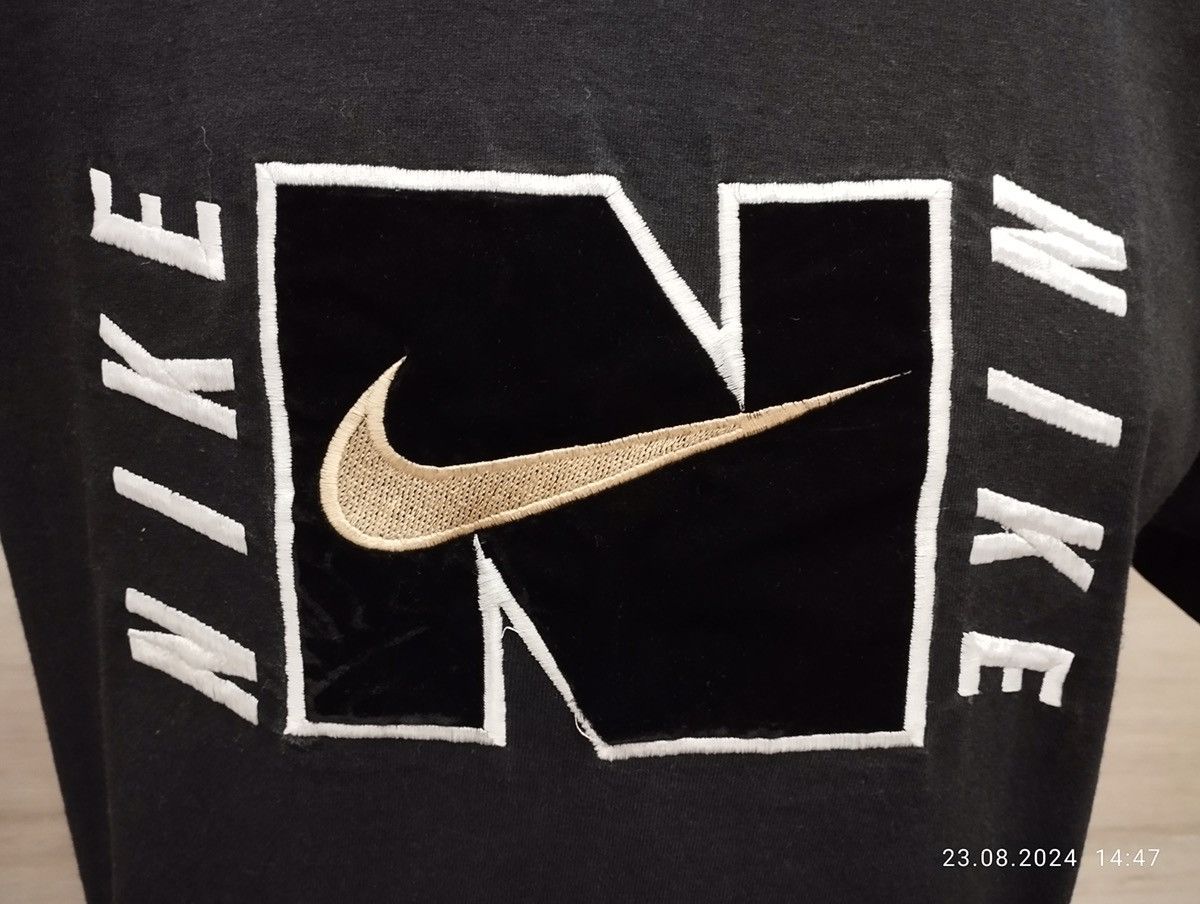 Nike × Vintage Vintage Nike T-Shirt Big Logo Mens Size Medium Size US M / EU 48-50 / 2 - 3 Thumbnail