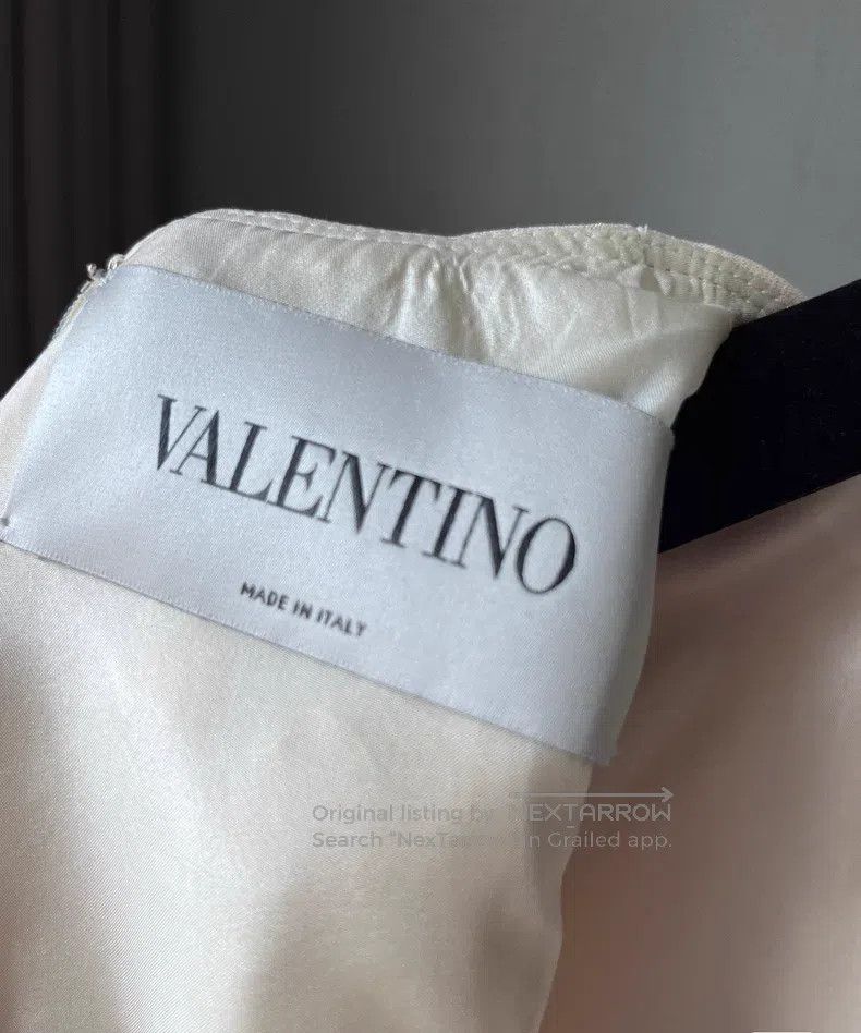 Valentino Valentino Cape dress Size M / US 6-8 / IT 42-44 - 6 Thumbnail