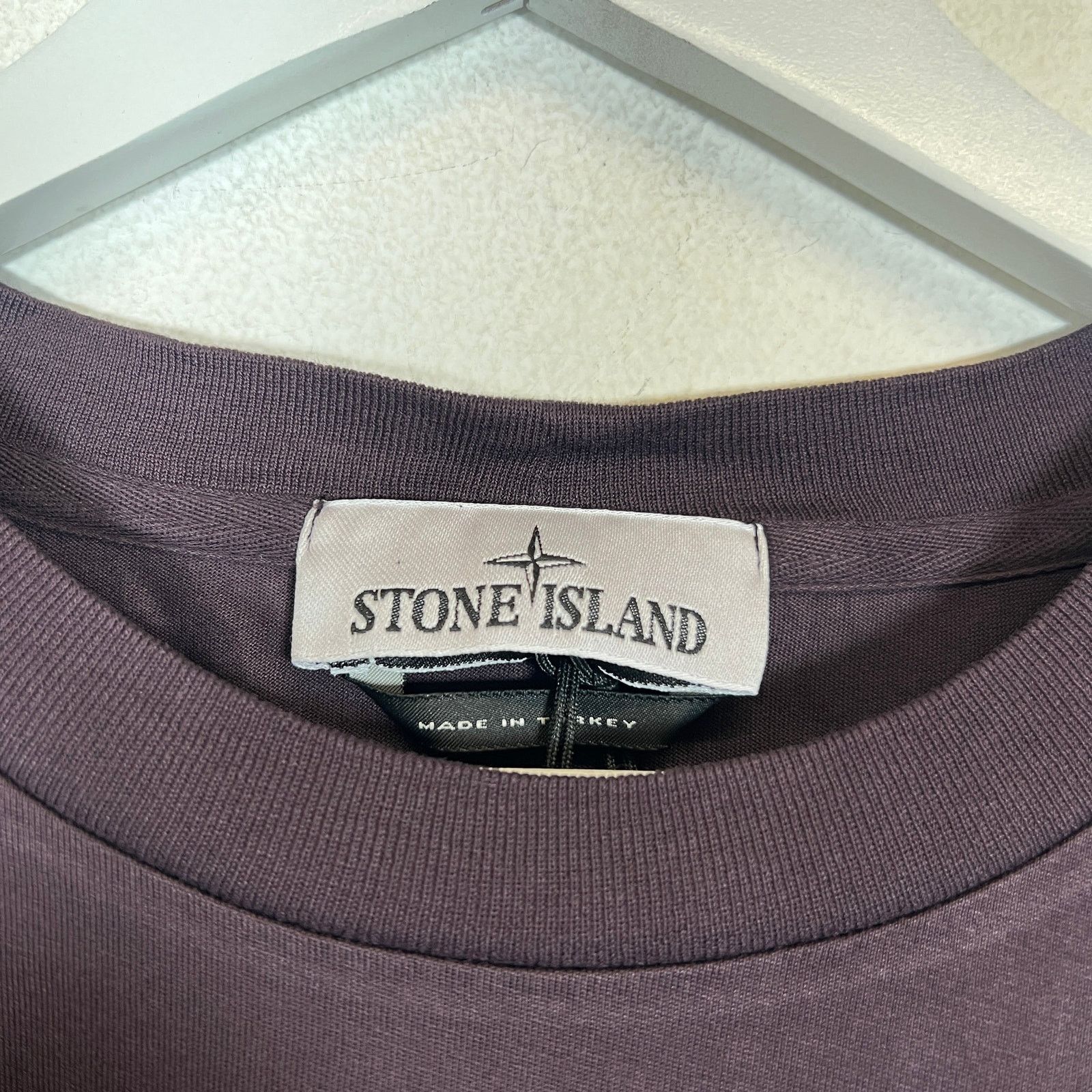 Stone Island Stone Island Burgundy Compass Logo T-Shirt Size M Size US M / EU 48-50 / 2 - 3 Thumbnail