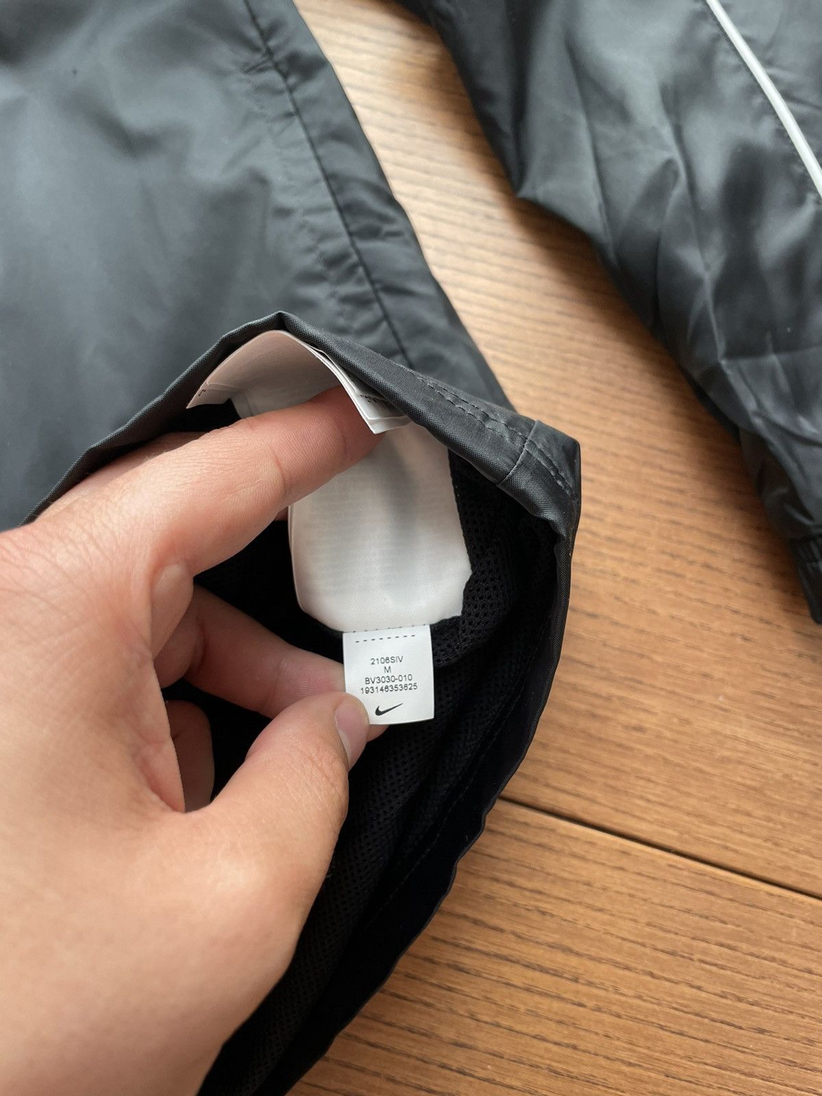 Designer × Nike Vintage Nike Swoosh Drill Nylon Tracking Track Jacket Bomber Size US M / EU 48-50 / 2 - 10 Thumbnail