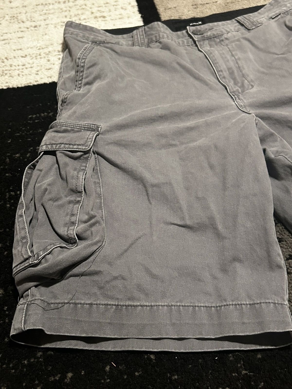 Hurley Men’s Vintage HURLEY Cargo Shorts | Y2K | Size US 34 / EU 50 - 2 Thumbnail