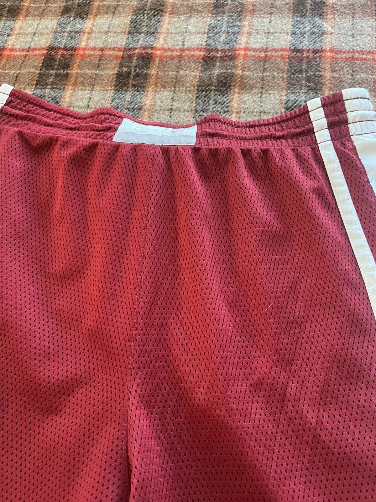 Nike Vintage 2000’s Y2K Nike Reversible Basketball Shorts mens 34 Size US 34 / EU 50 - 12 Thumbnail