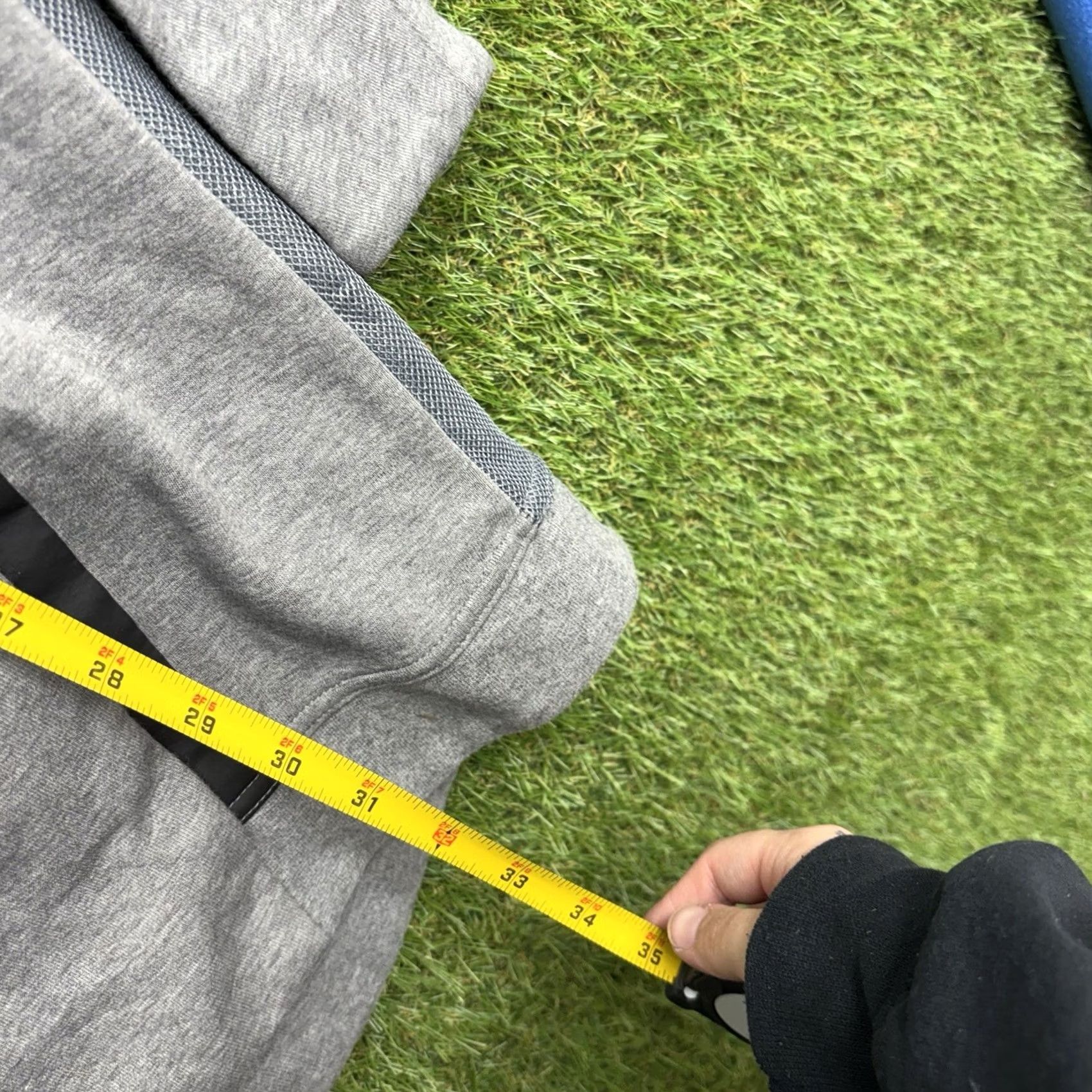 Nike Nike Tech Windrunner Jacket Womens Large Gray Full Zip Lined Pockets Winter Spring Casual Outdoor Athletic Coat Size L / US 10 / IT 46 - 6 Thumbnail