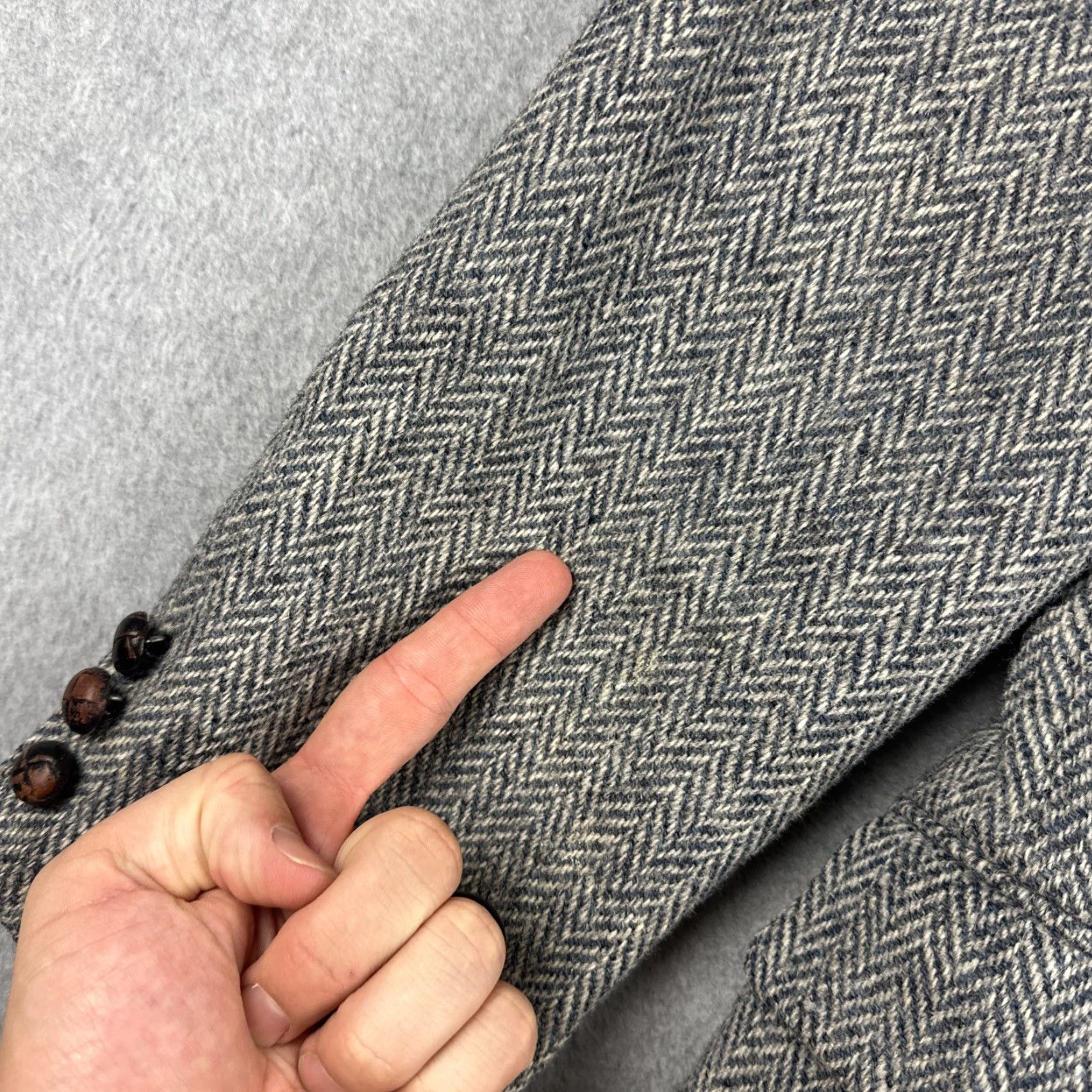 Harris Tweed VTG Harris Tweed Blazer Men 40R Gray Herringbone Wool Coat, Three-Button, Single-Breasted, Notch Lapel, Dry Clean Only, Vintage, 40R Mens Jacket Size 40R - 7 Thumbnail
