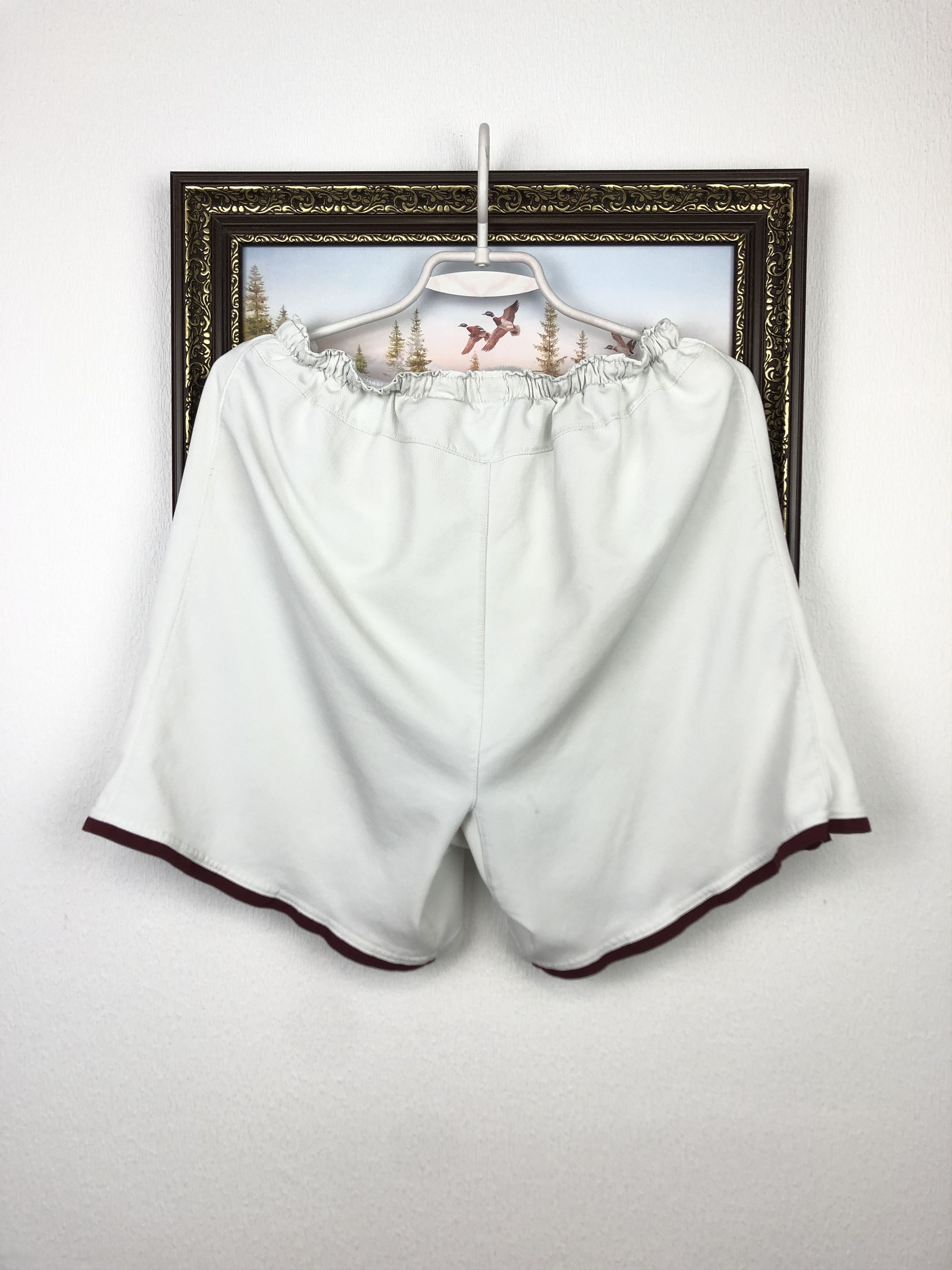 Nike Vintage Nike Arsenal Football Shorts Soccer Track Size L Size US 36 / EU 52 - 11 Thumbnail