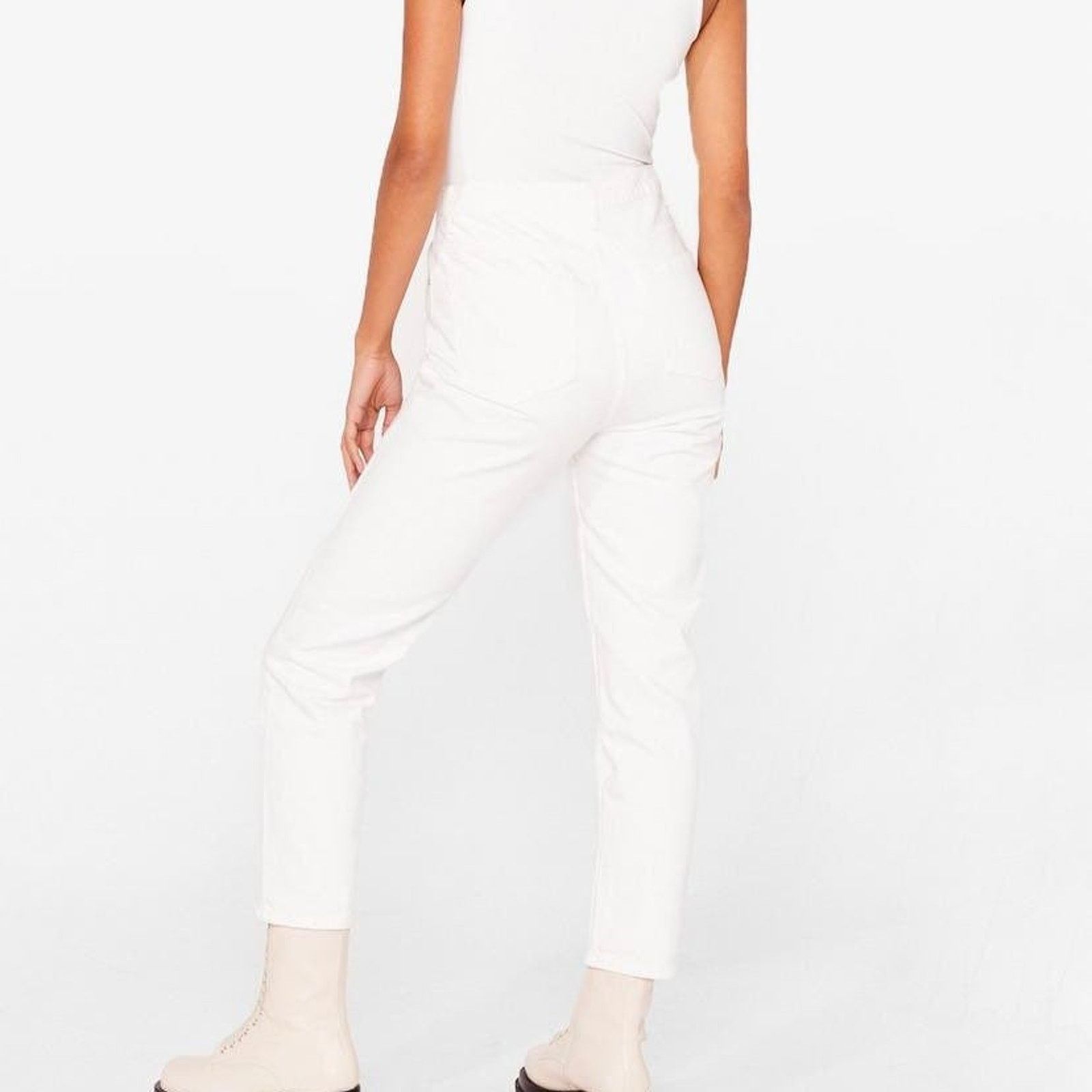 Nasty Gal Nasty Gal Redial Slim High Waisted Mom Jeans White Size 8 L Size 40" / US 18 - 7 Thumbnail