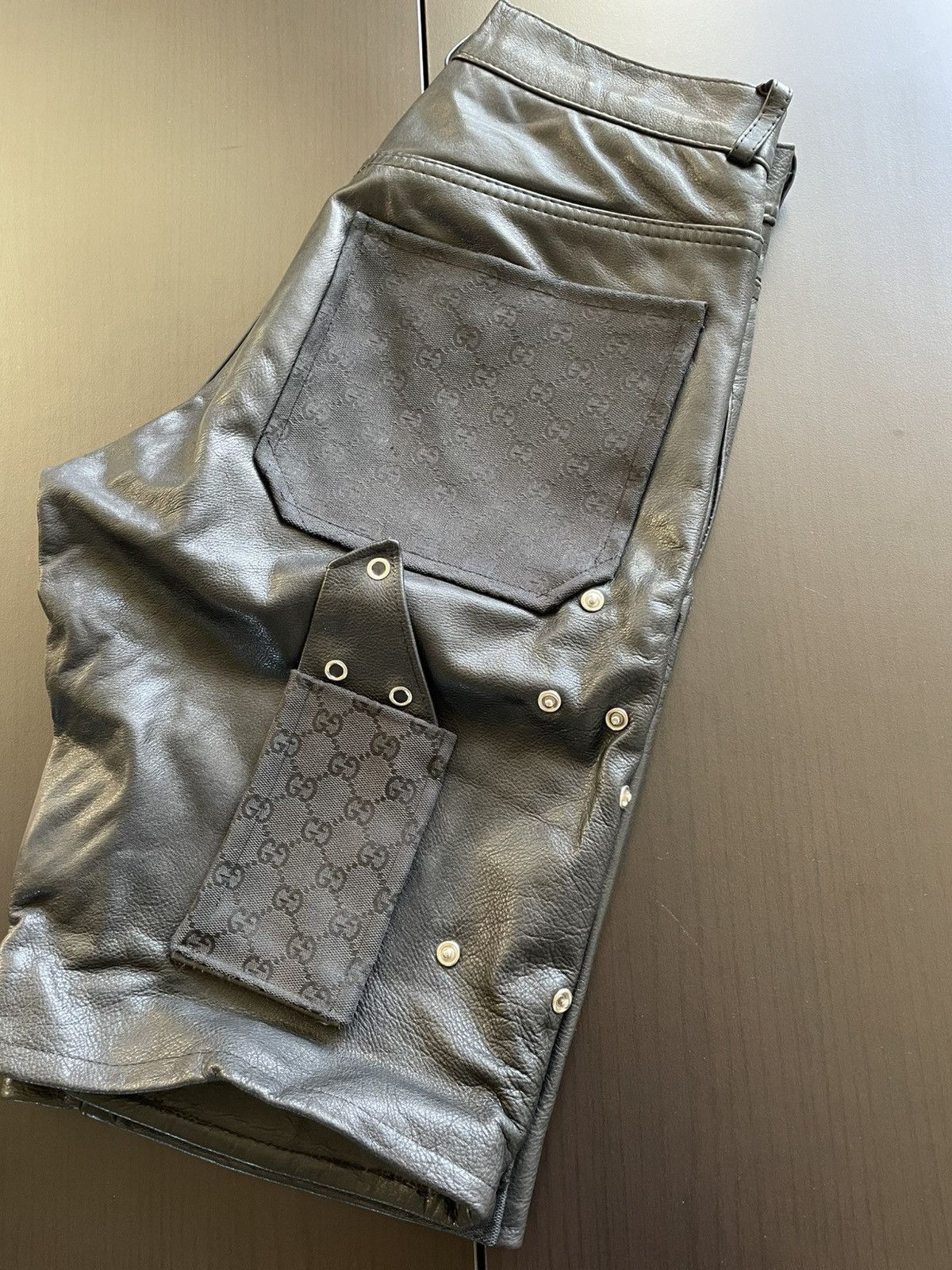 Gucci Custom Gucci double knee leather shorts monogram Size US 32 / EU 48 - 4 Thumbnail
