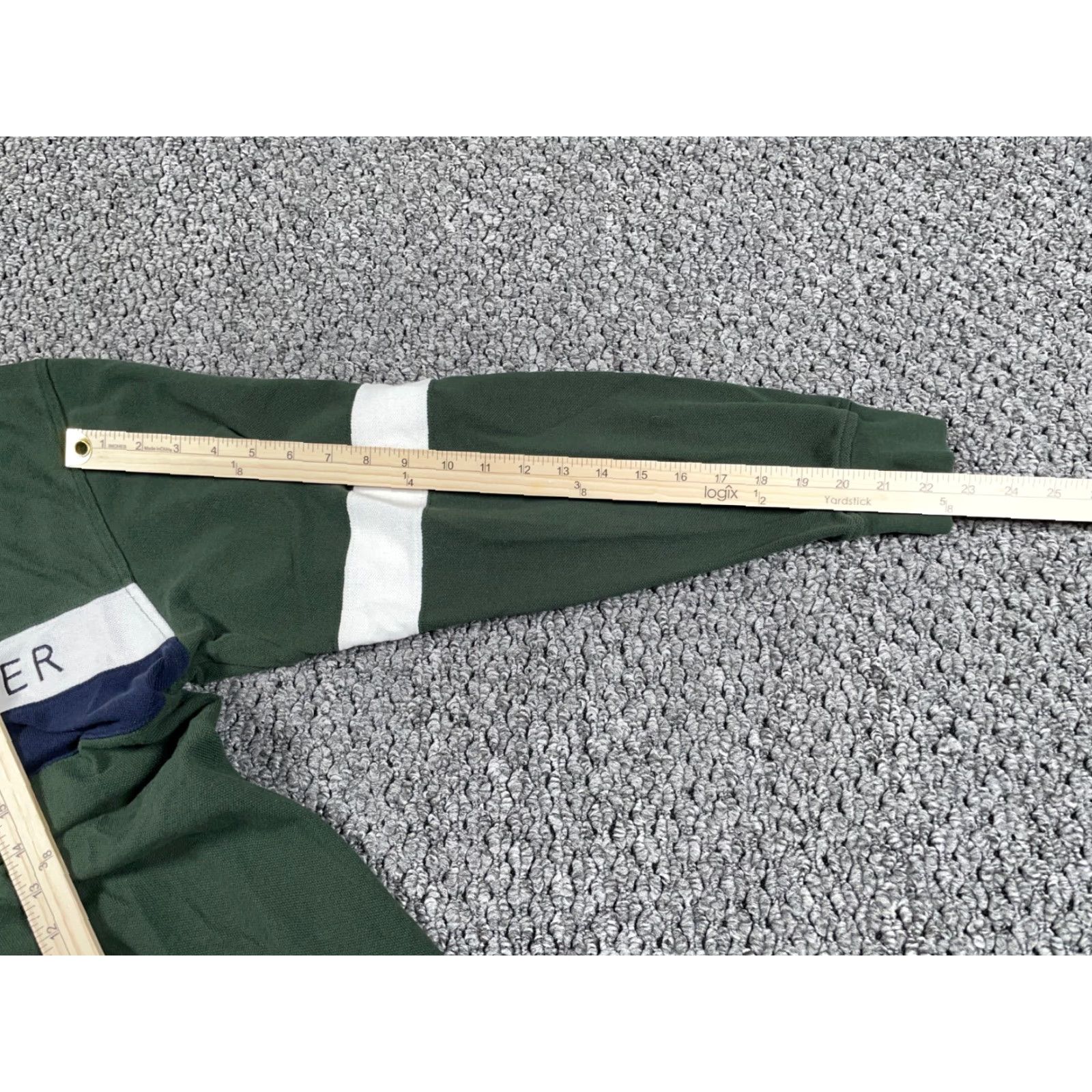 Tommy Hilfiger VINTAGE Tommy Hilfiger Polo Shirt Mens Large Striped Green Blue Logo Embroidered 90s Hipster Retro Polo Shirt Adult Large Mens Size US L / EU 52-54 / 3 - 7 Thumbnail