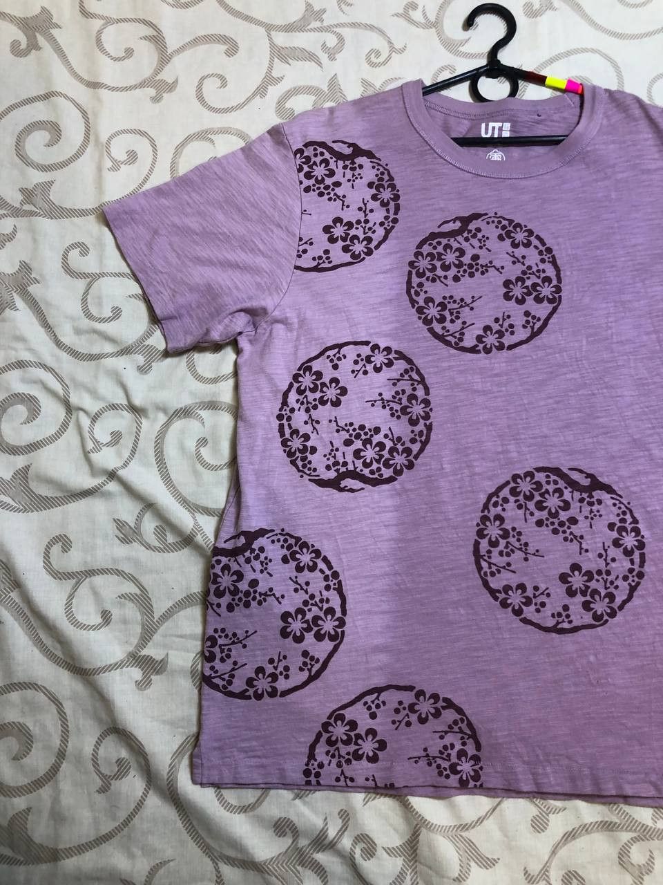 Uniqlo Uniqlo Crew Neck Short Sleeve Graphic Print Cotton T-Shirt Size US XL / EU 56 / 4 - 7 Thumbnail