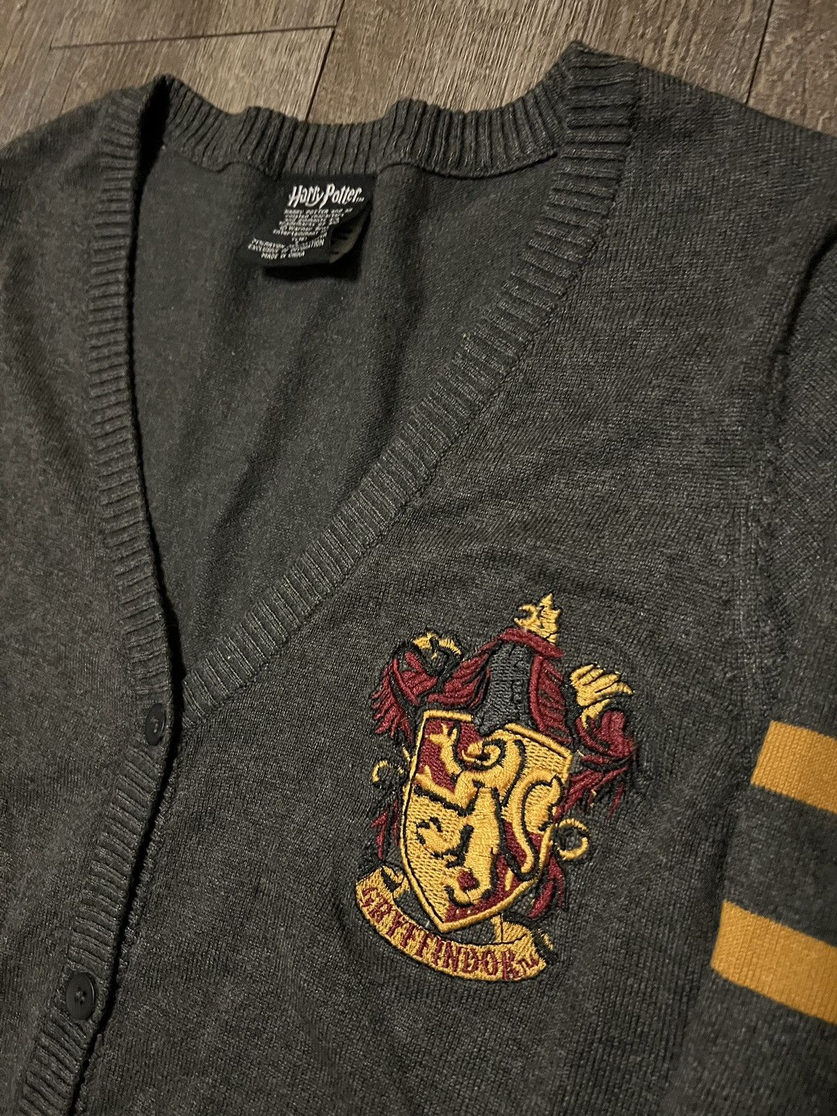 Universal Studios Universal Studios Harry Potter Gryffindor Cardigan Sweater Size S / US 4 / IT 40 - 2 Thumbnail